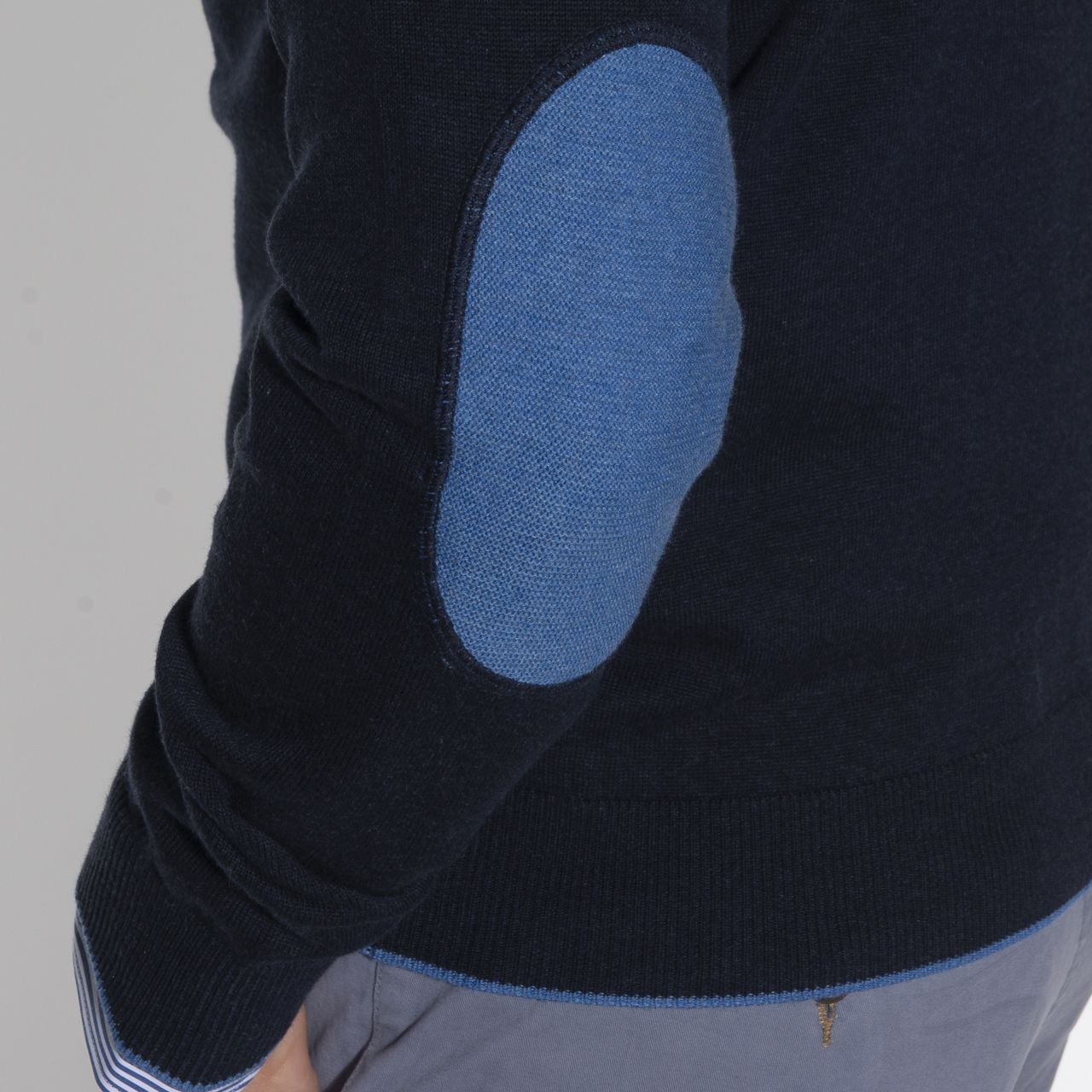 The BLUEPRINT Premium Trui ronde hals Donkerblauw 037718-380-L