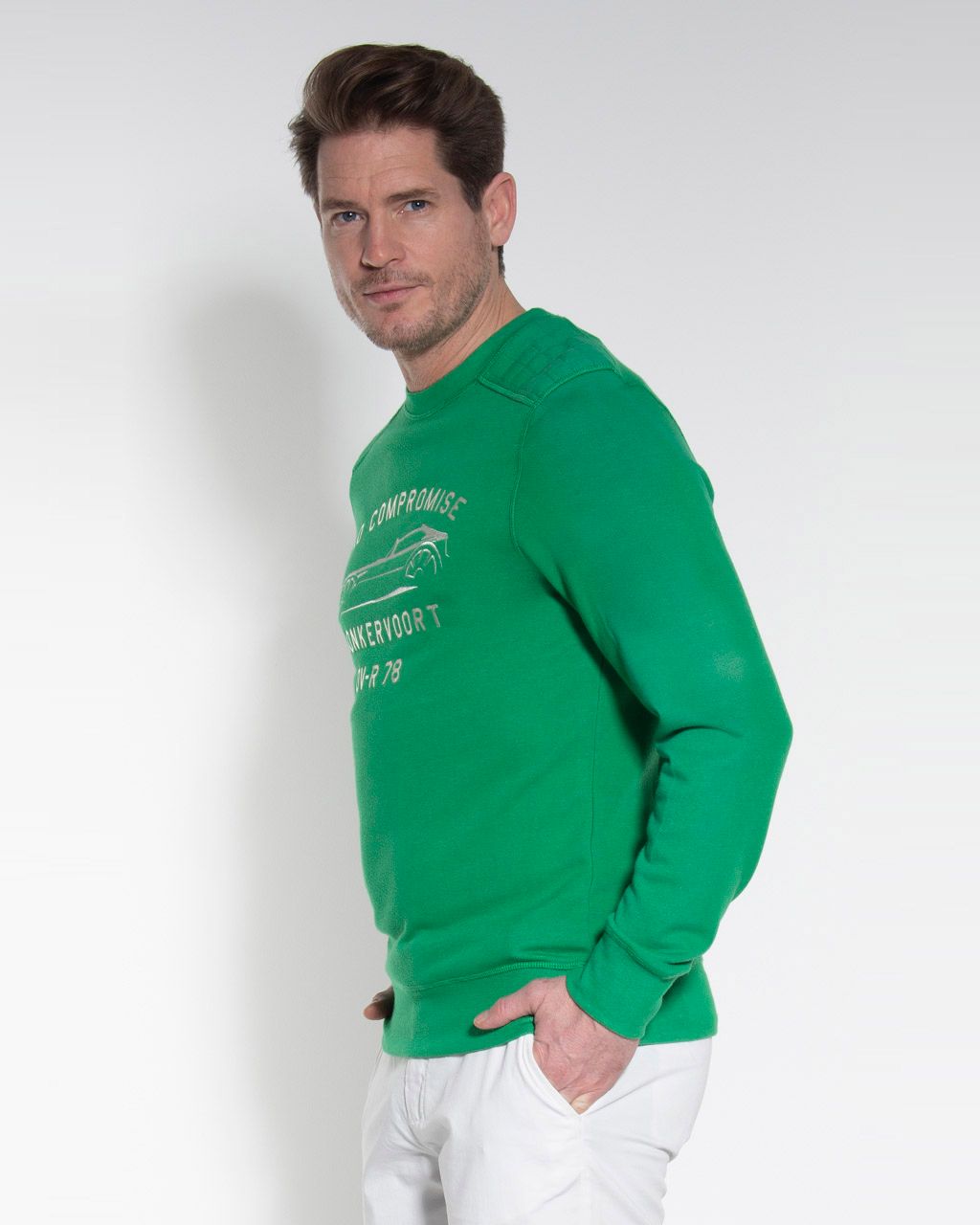 Donkervoort Sweater Fel groen 050406-006-L