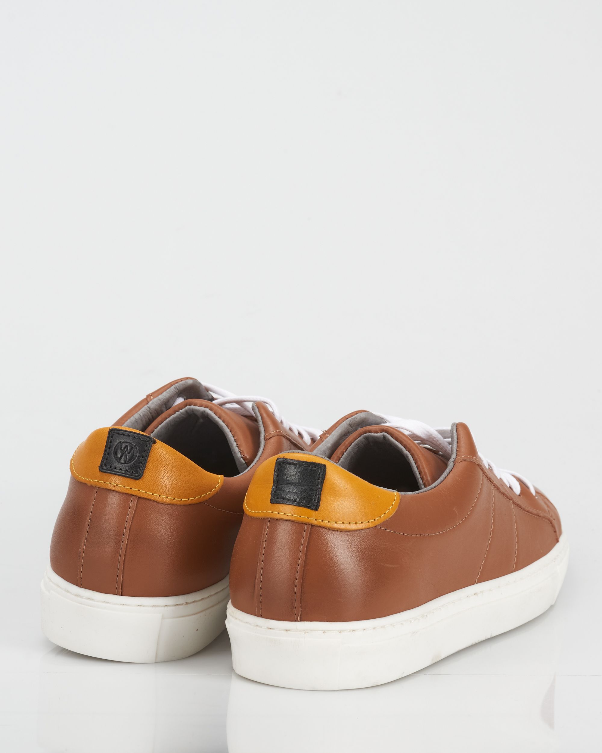 Victim Sneakers Cognac 052384-002-40