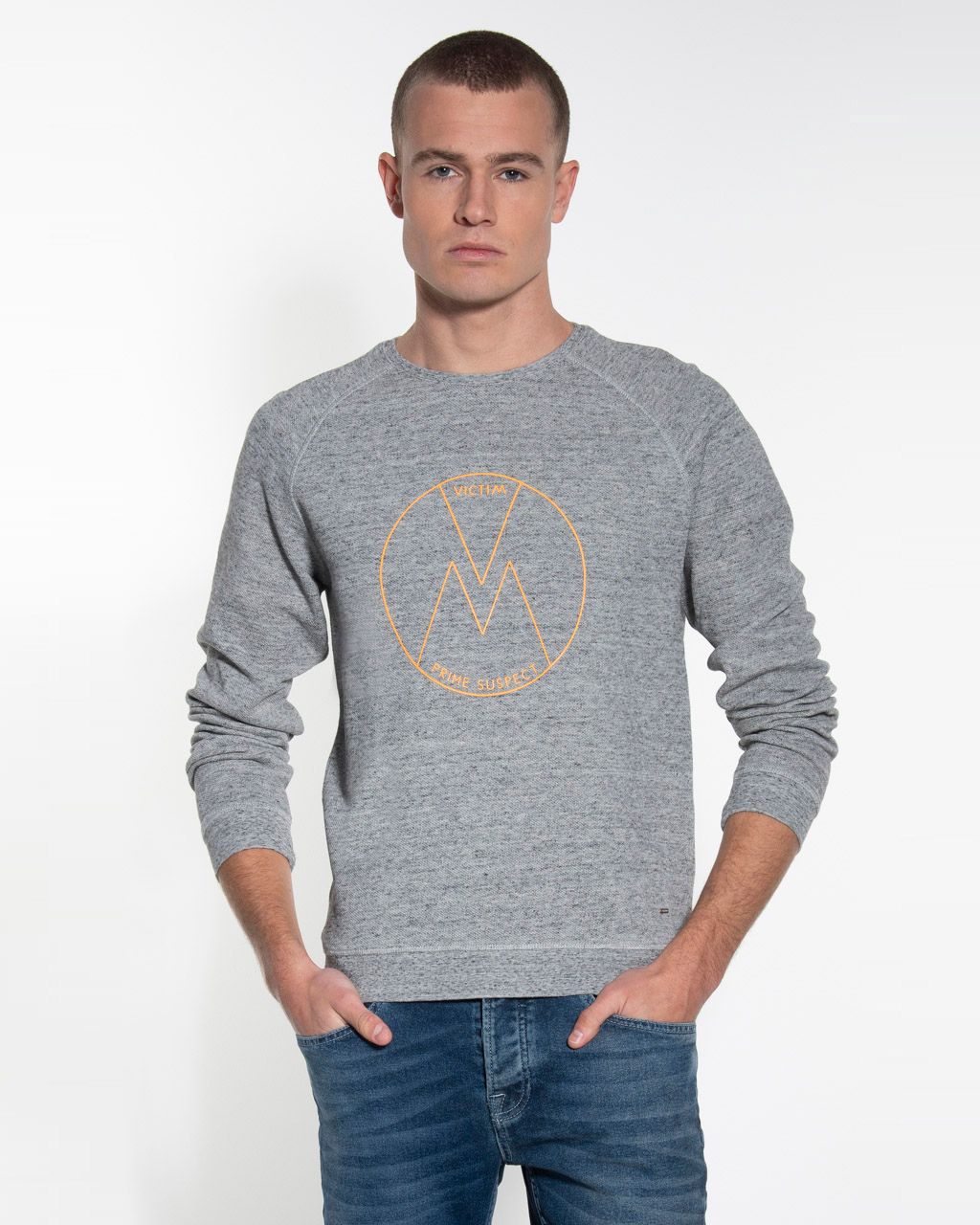 Victim Sweater Donkergrijs uni 053656-001-L