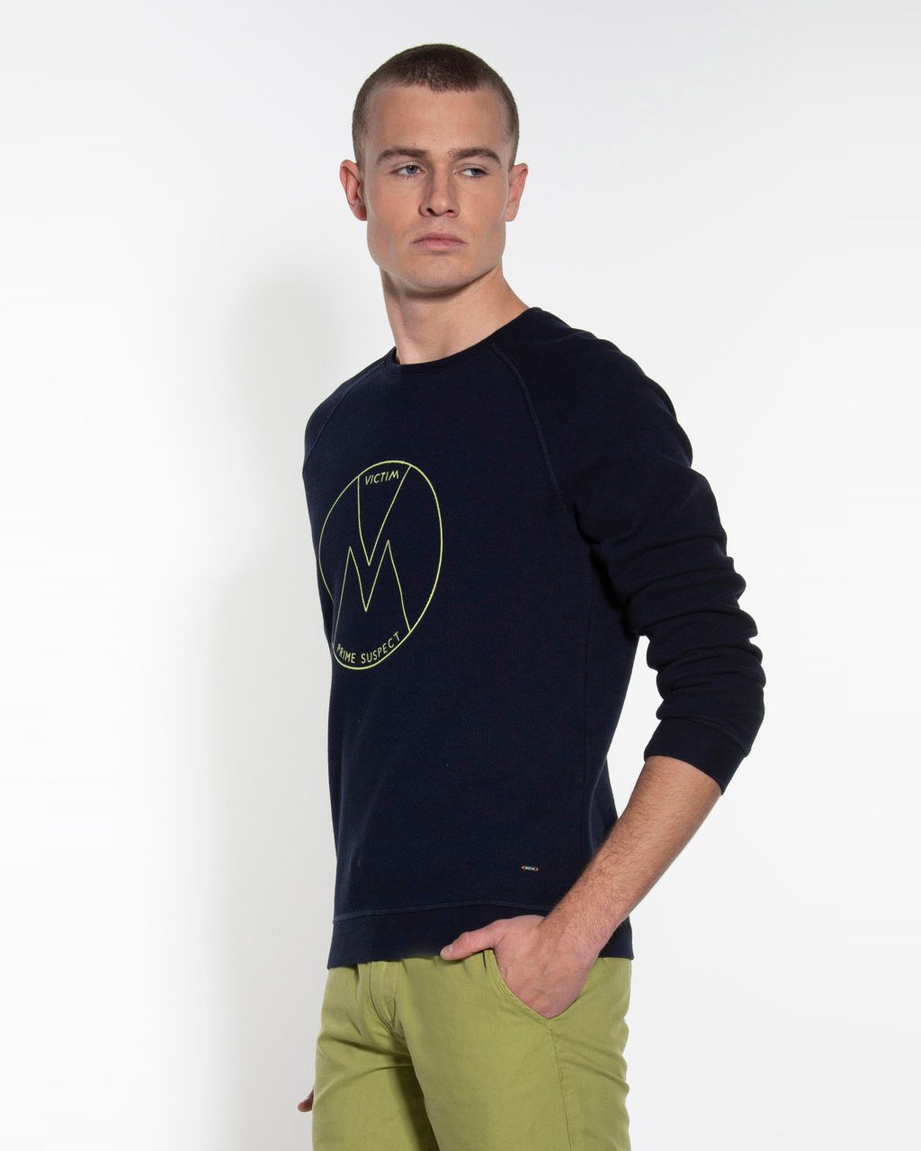 Victim Sweater Donkerblauw 053656-002-L