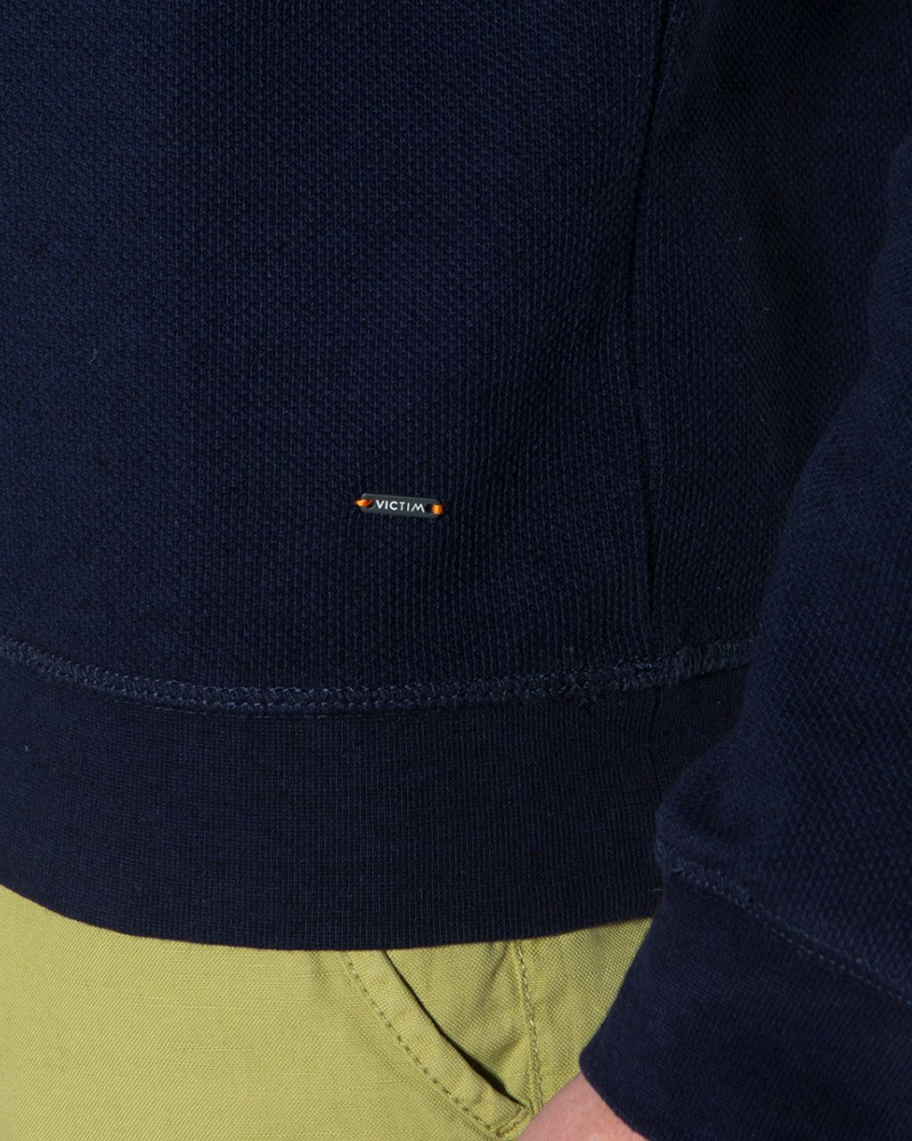 Victim Sweater Donkerblauw 053656-002-L