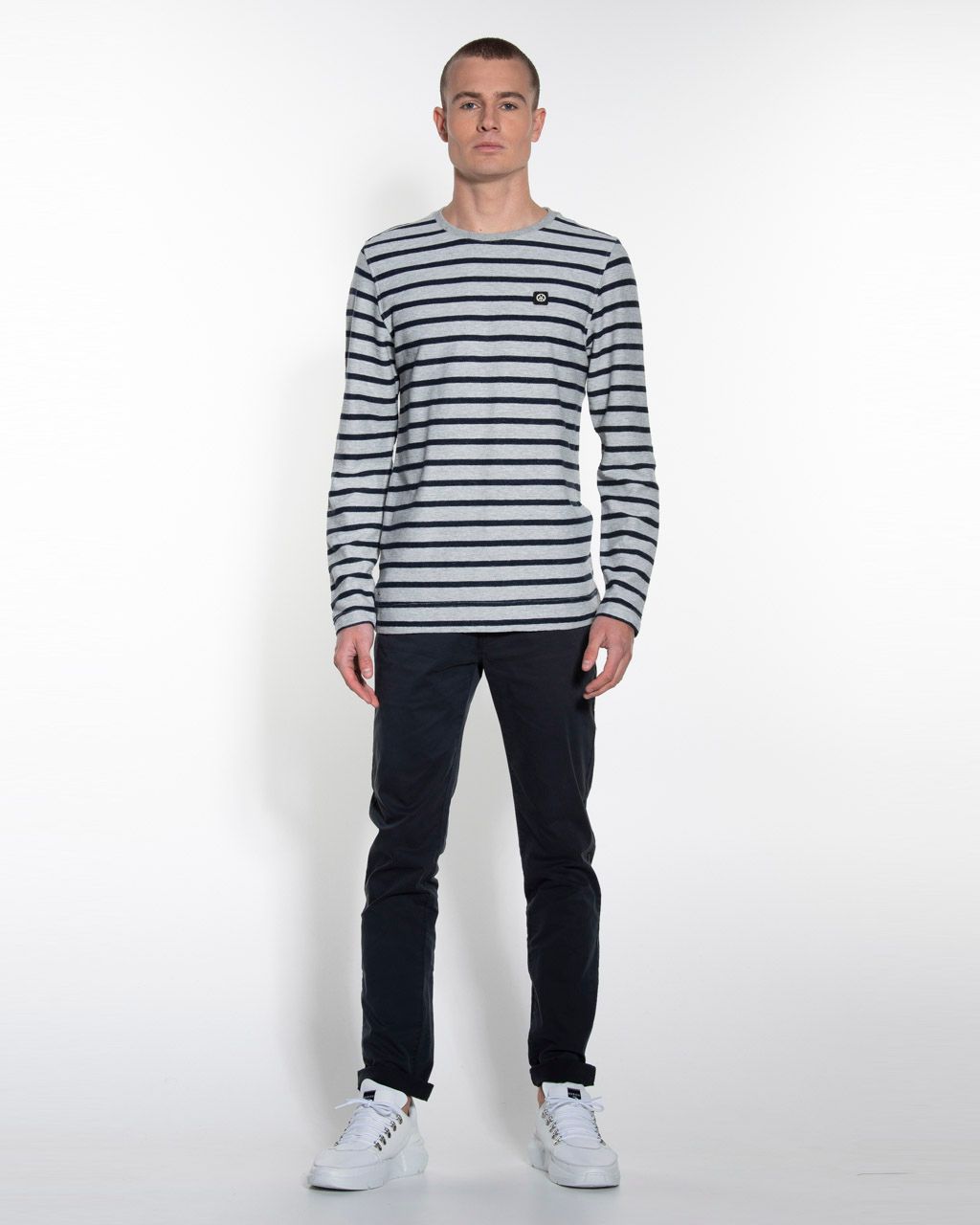 Victim Sweater Grijs streep 053657-001-L