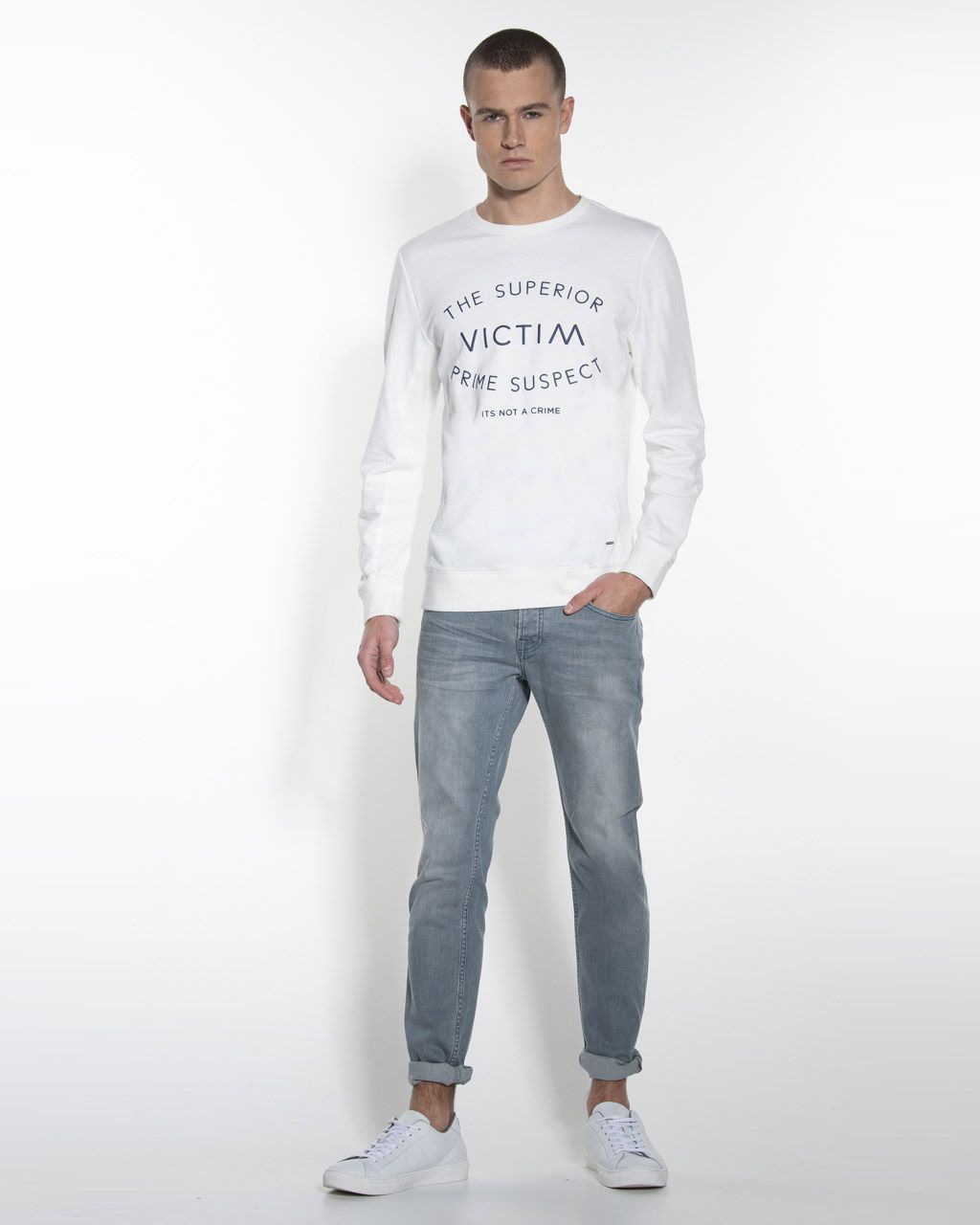 Victim Sweater Off White uni 053668-003-L