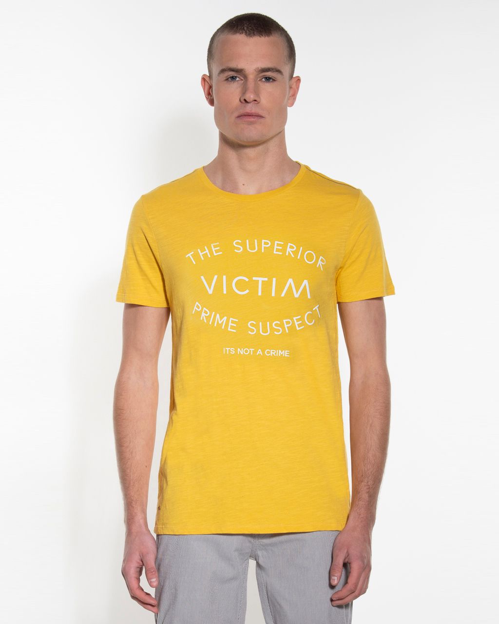 Victim T-shirt KM Donkergeel 053671-004-L