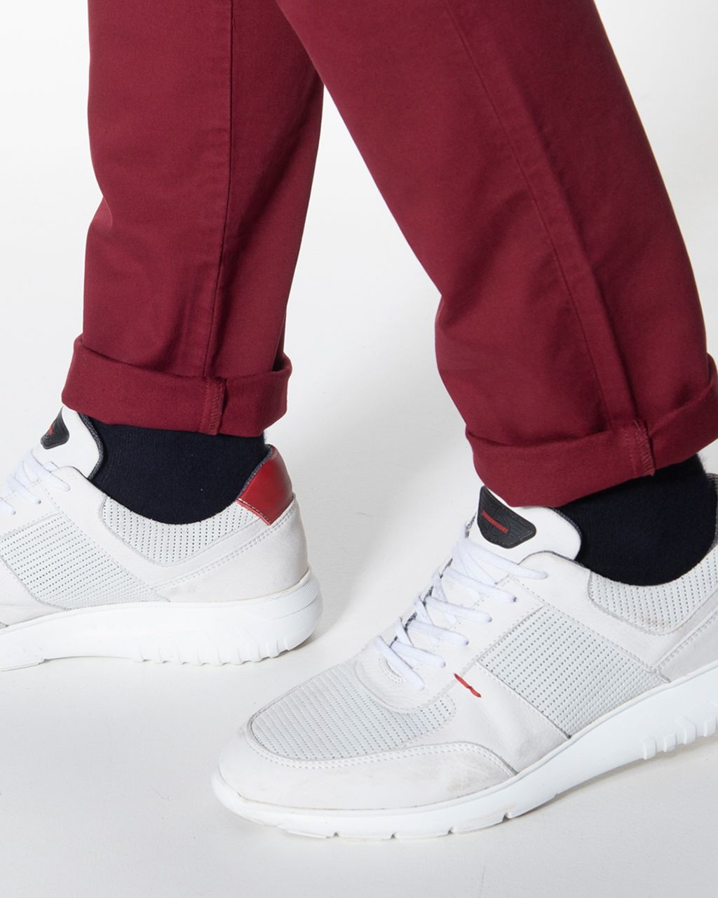 Donkervoort Chino Donkerrood uni 053801-004-30/34