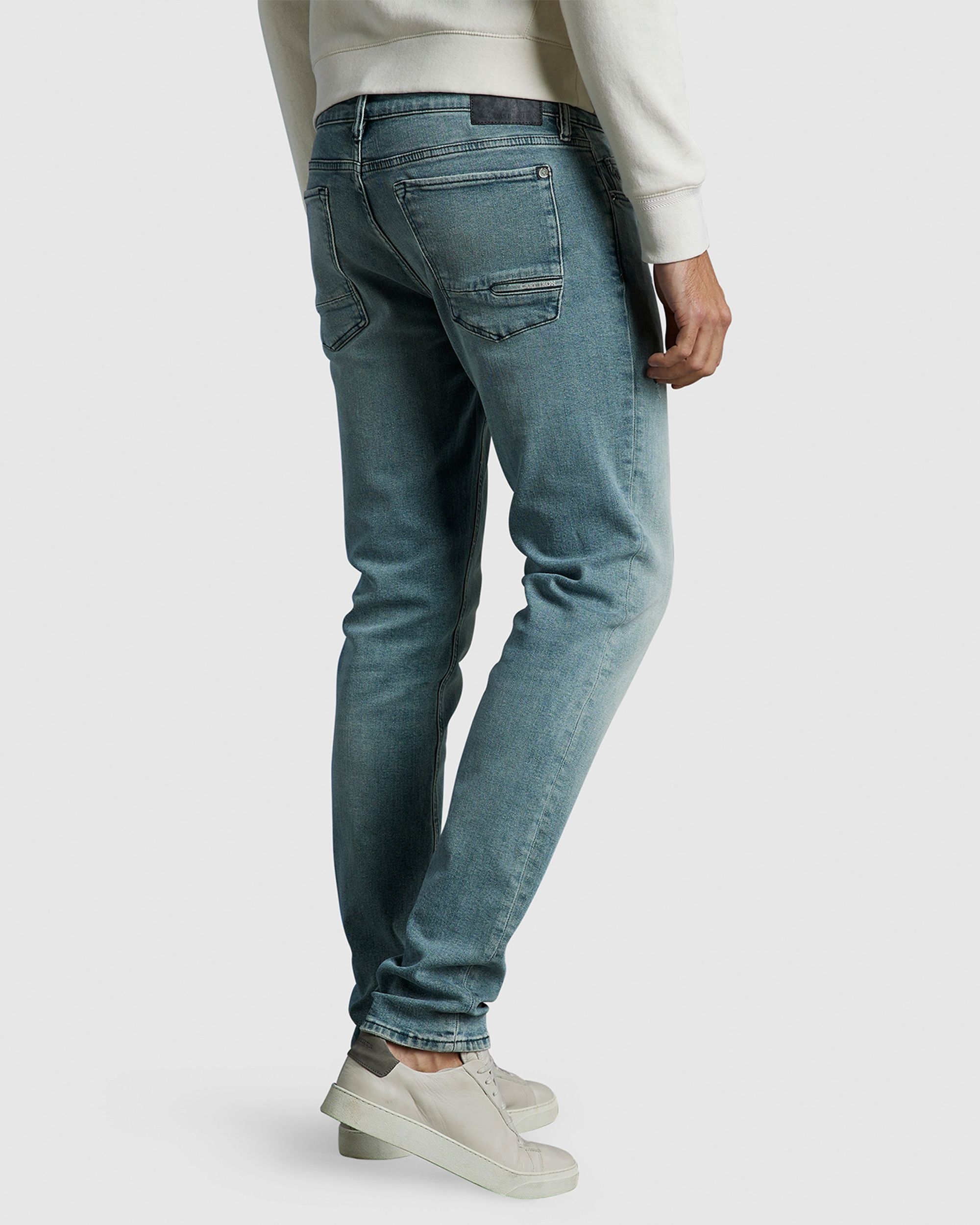 Cast Iron Riser Slim Fit Jeans Shop nu OFM.
