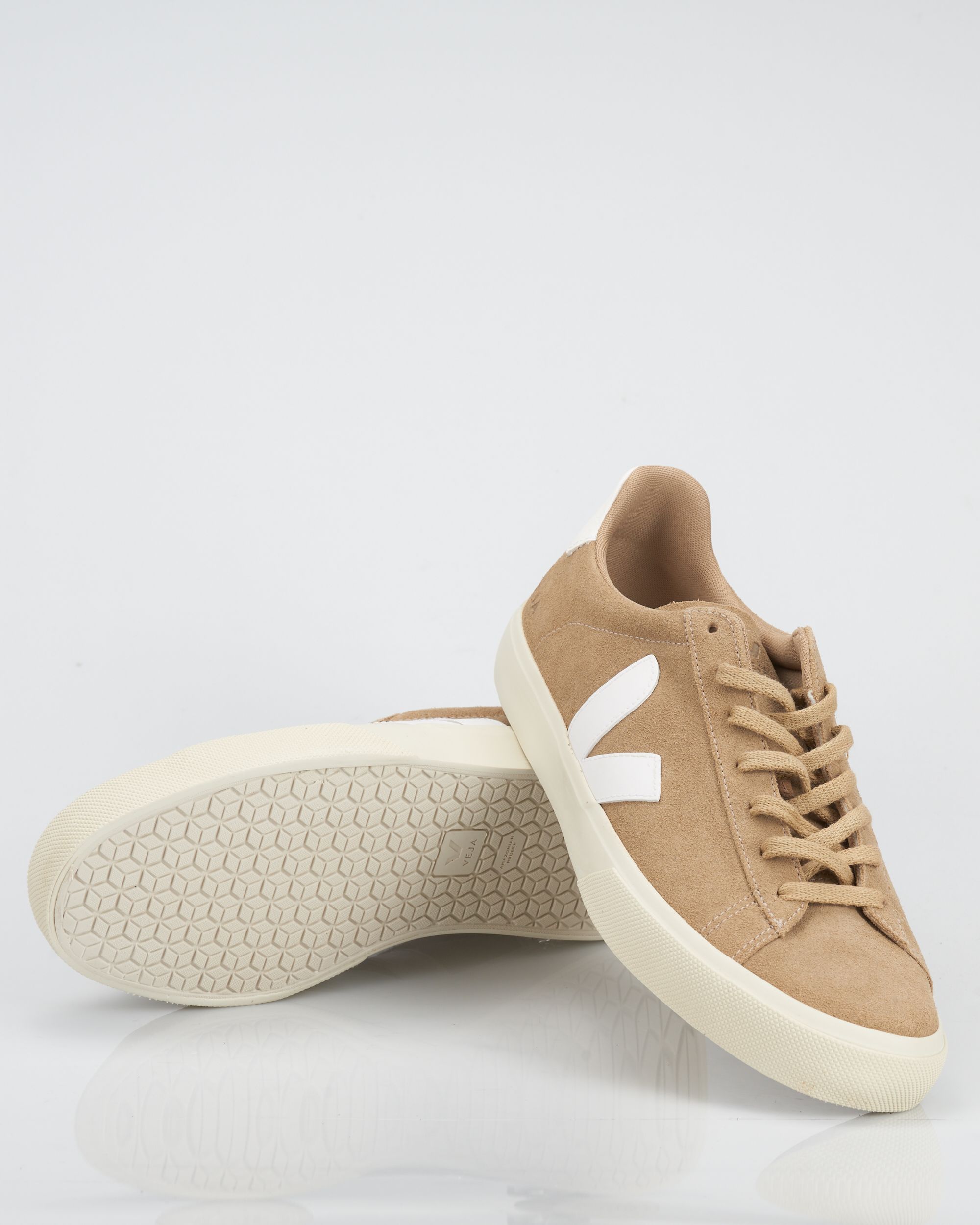 Veja gouden sneakers on sale