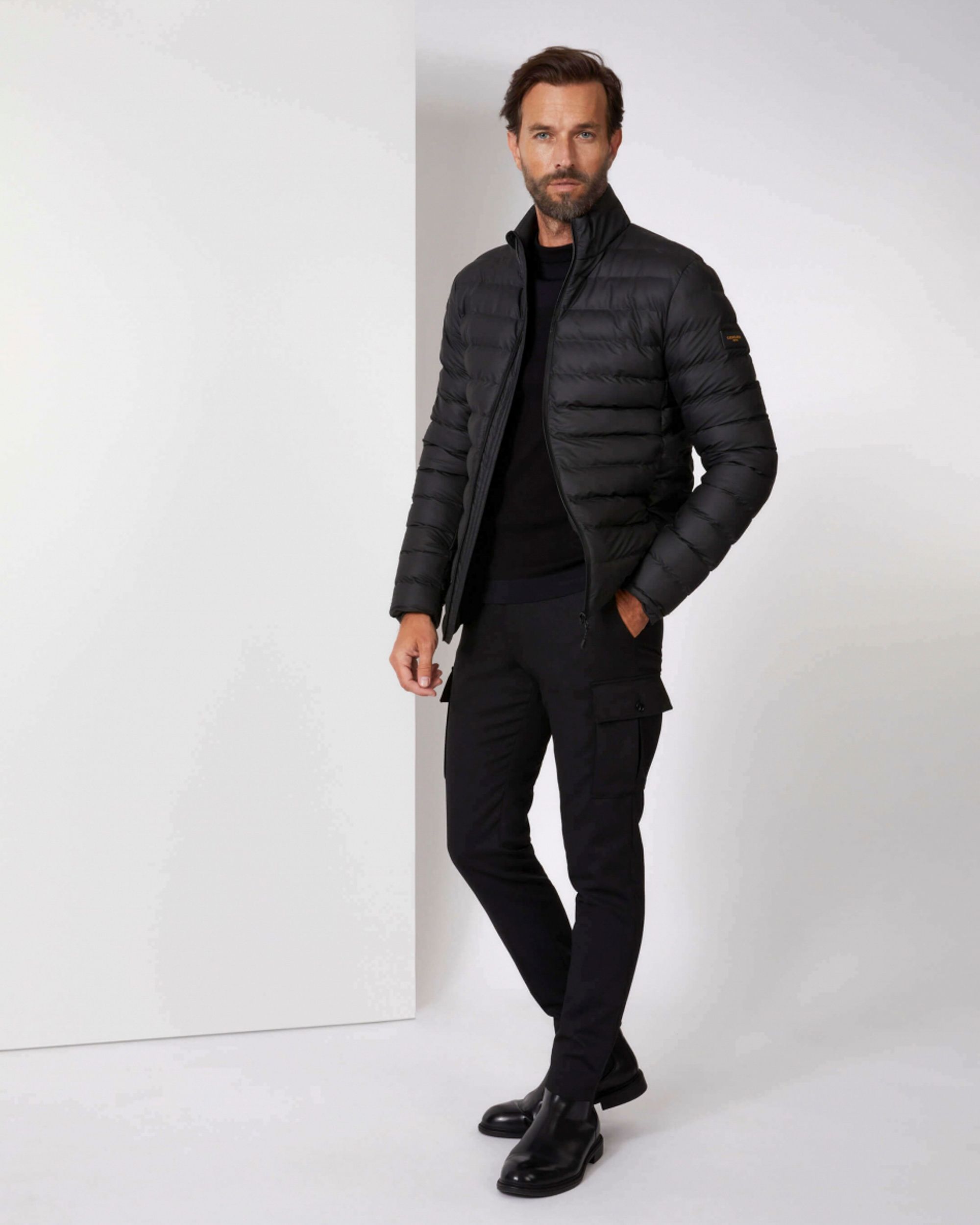 Cavallaro Jack Zwart 080898-001-L