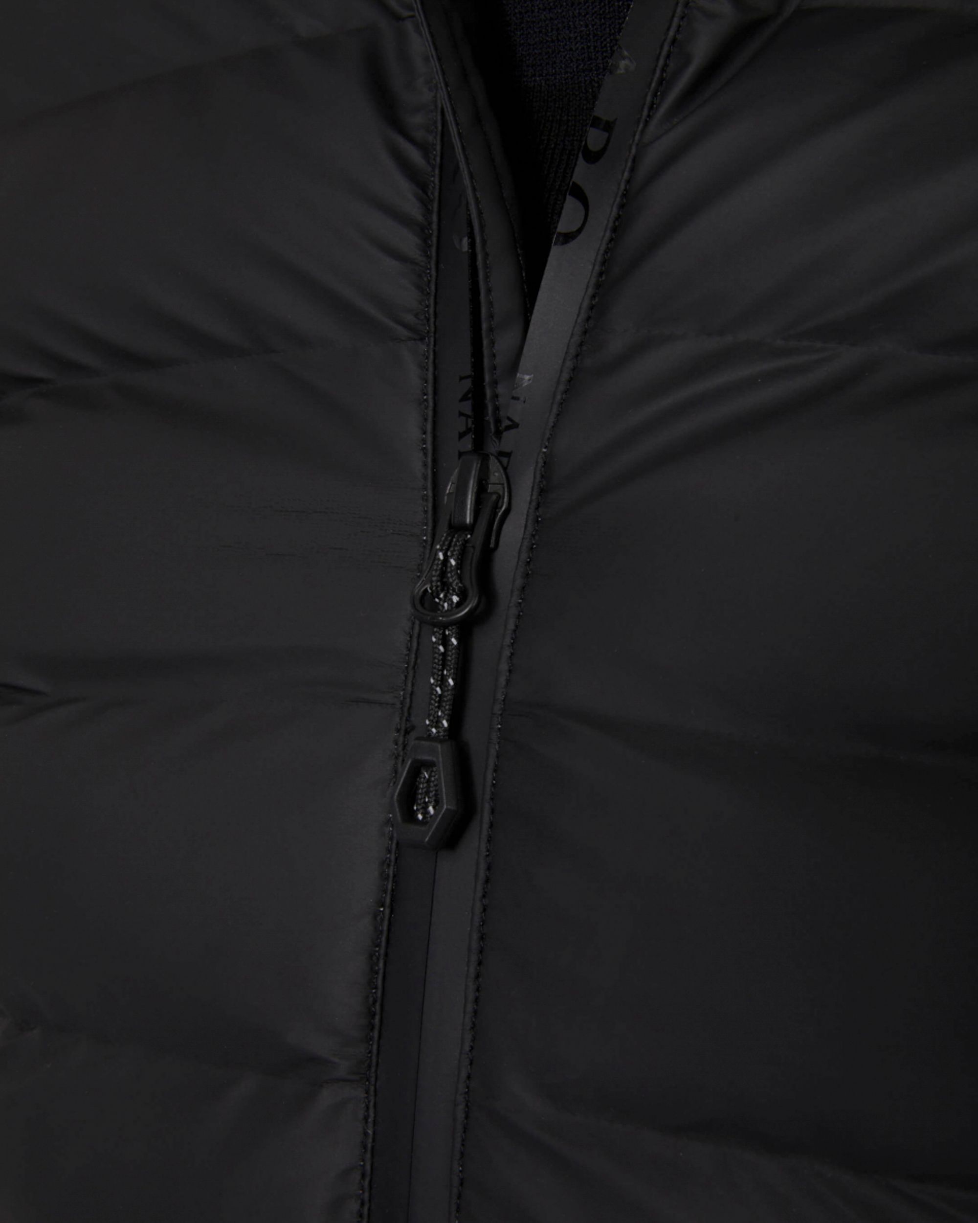 Cavallaro Jack Zwart 080898-001-L