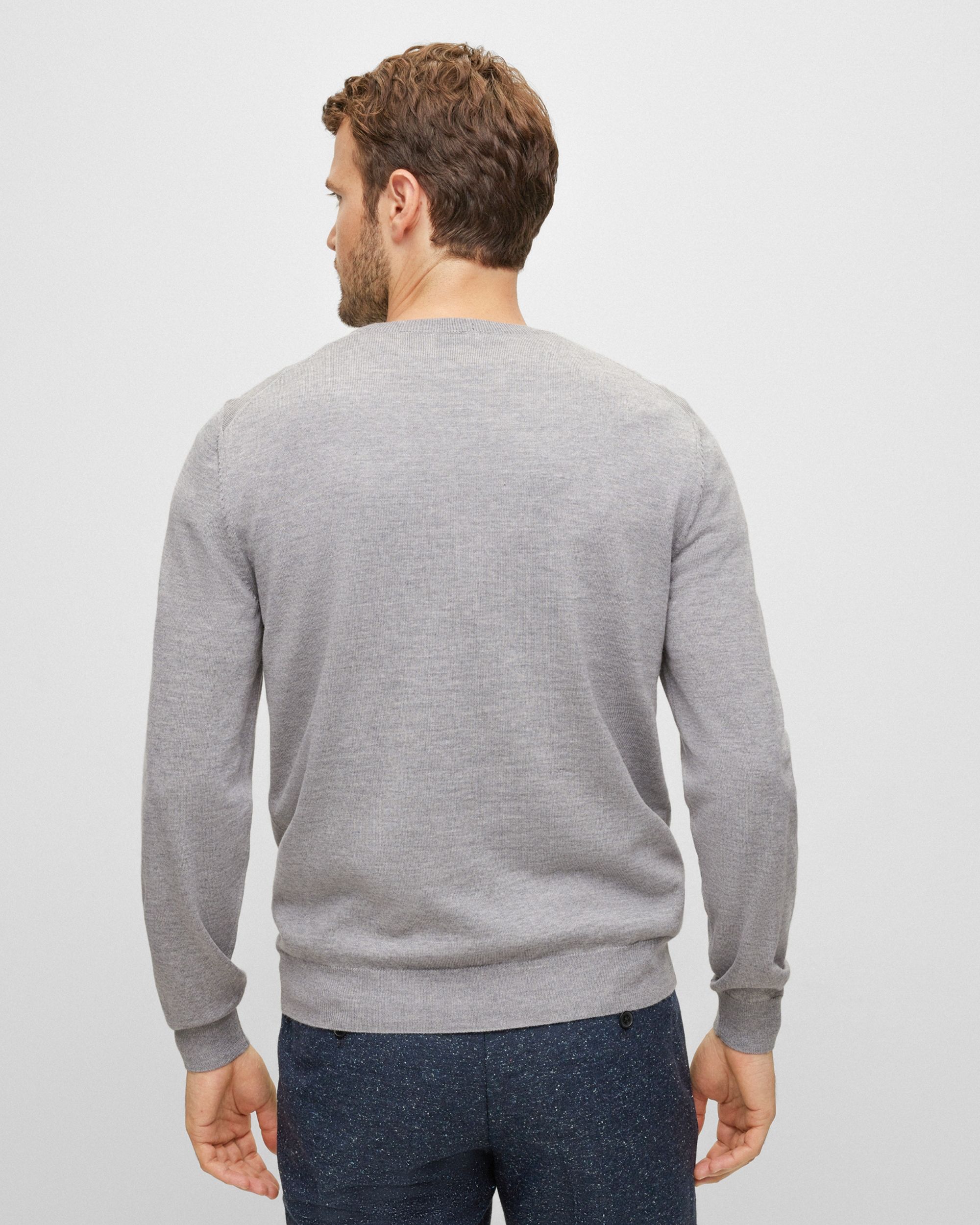 Hugo Boss Menswear Baram Trui v-hals Zilver 082433-002-L