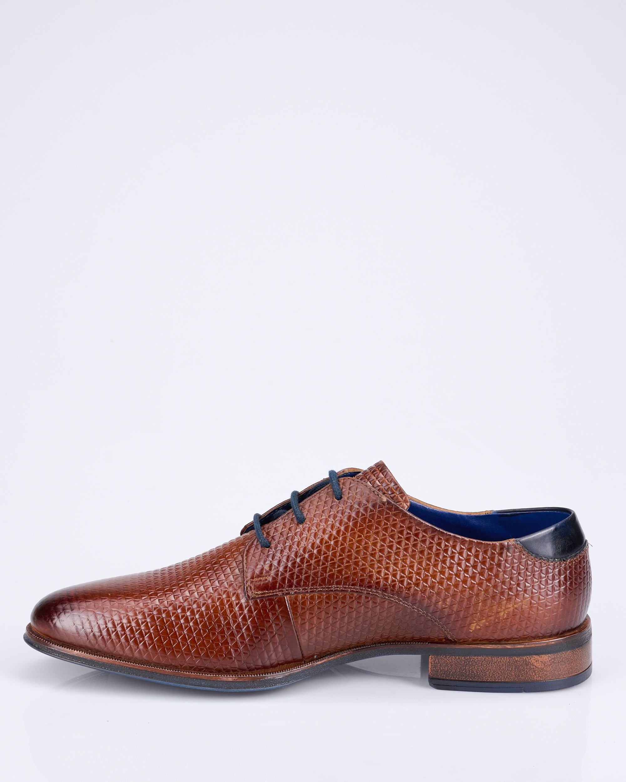 Bugatti Zavinio Geklede schoenen Cognac 089041-001-41