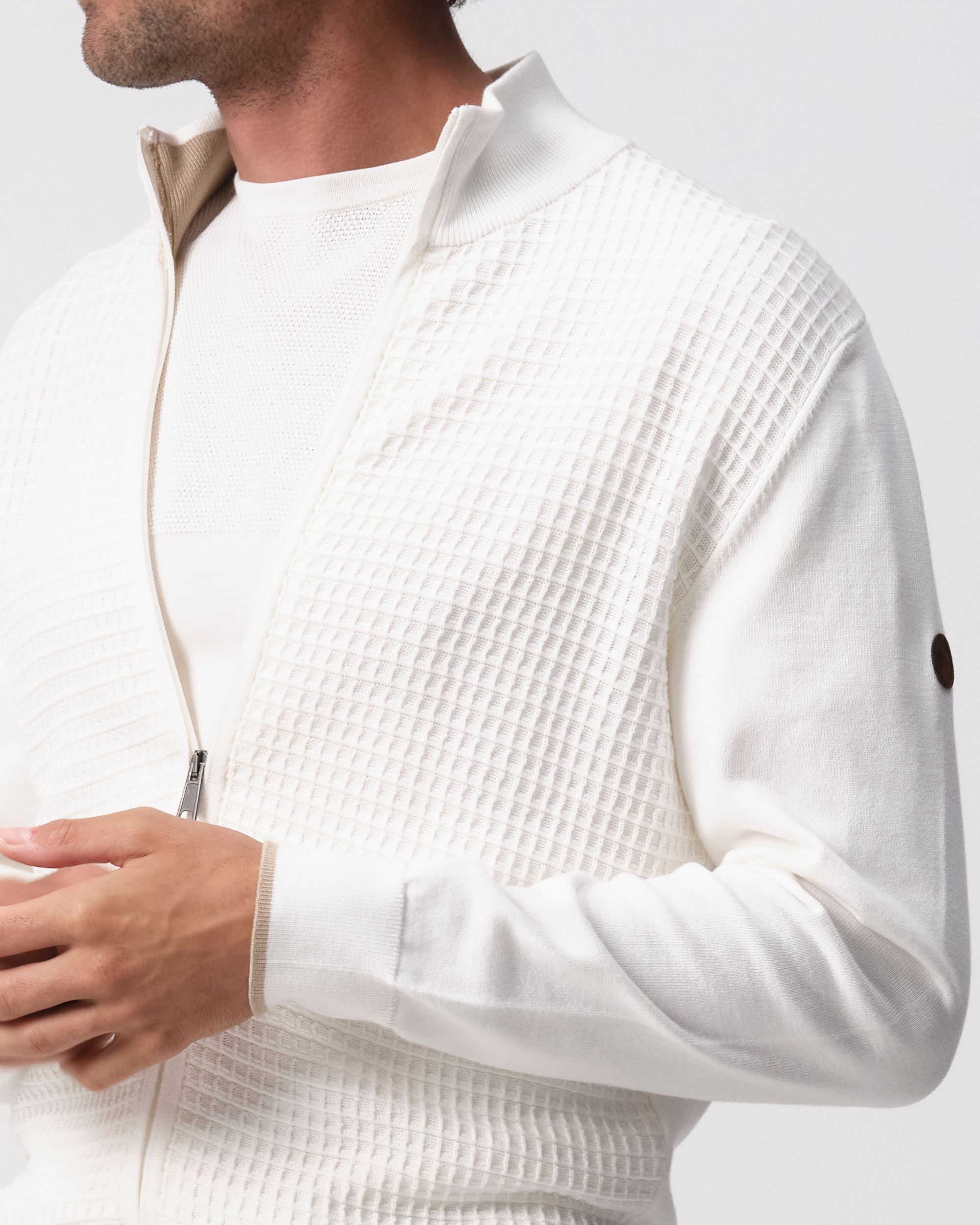 Campbell Fince Vest  Ecru  095838-001-L