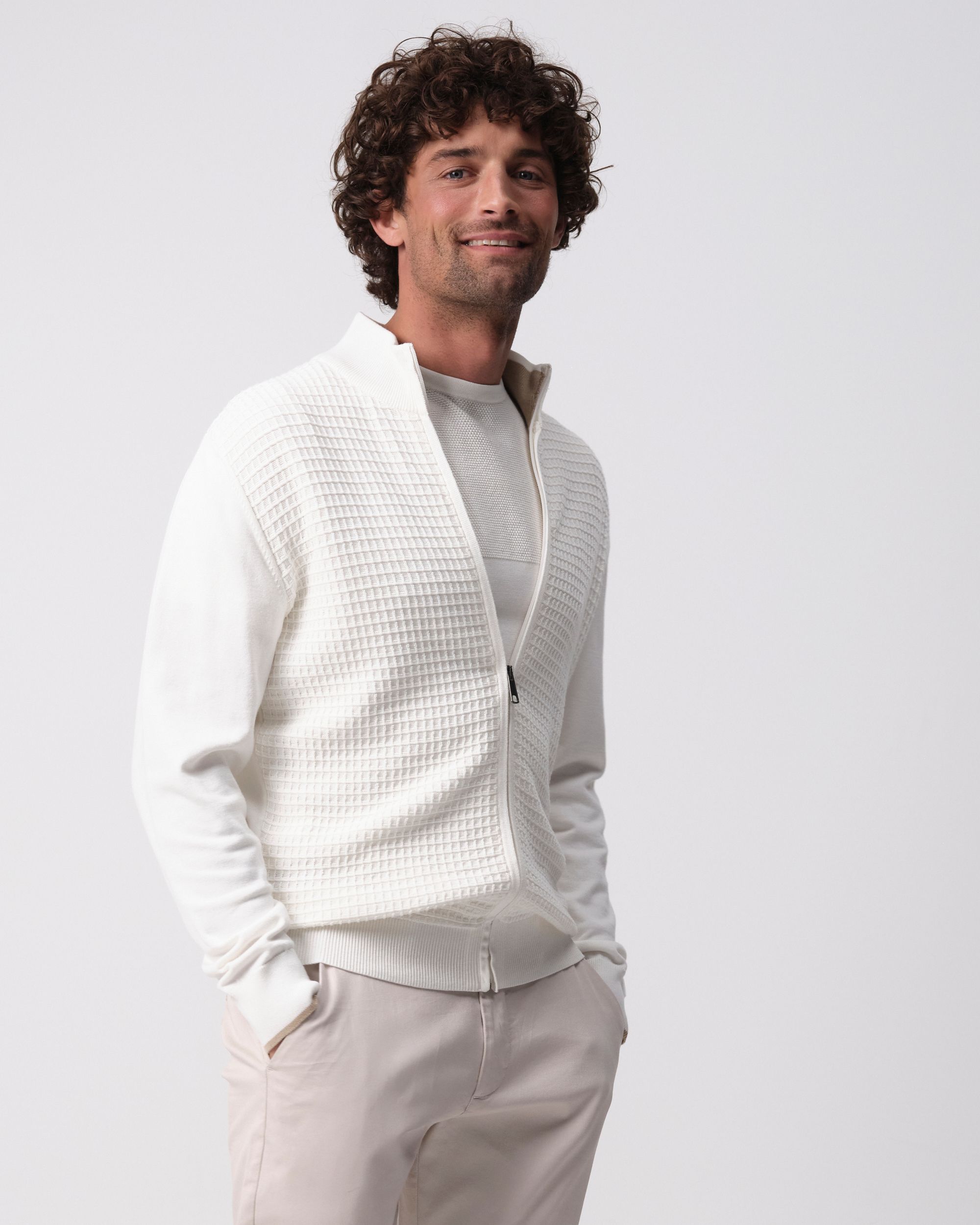 Campbell Fince Vest  Ecru  095838-001-L