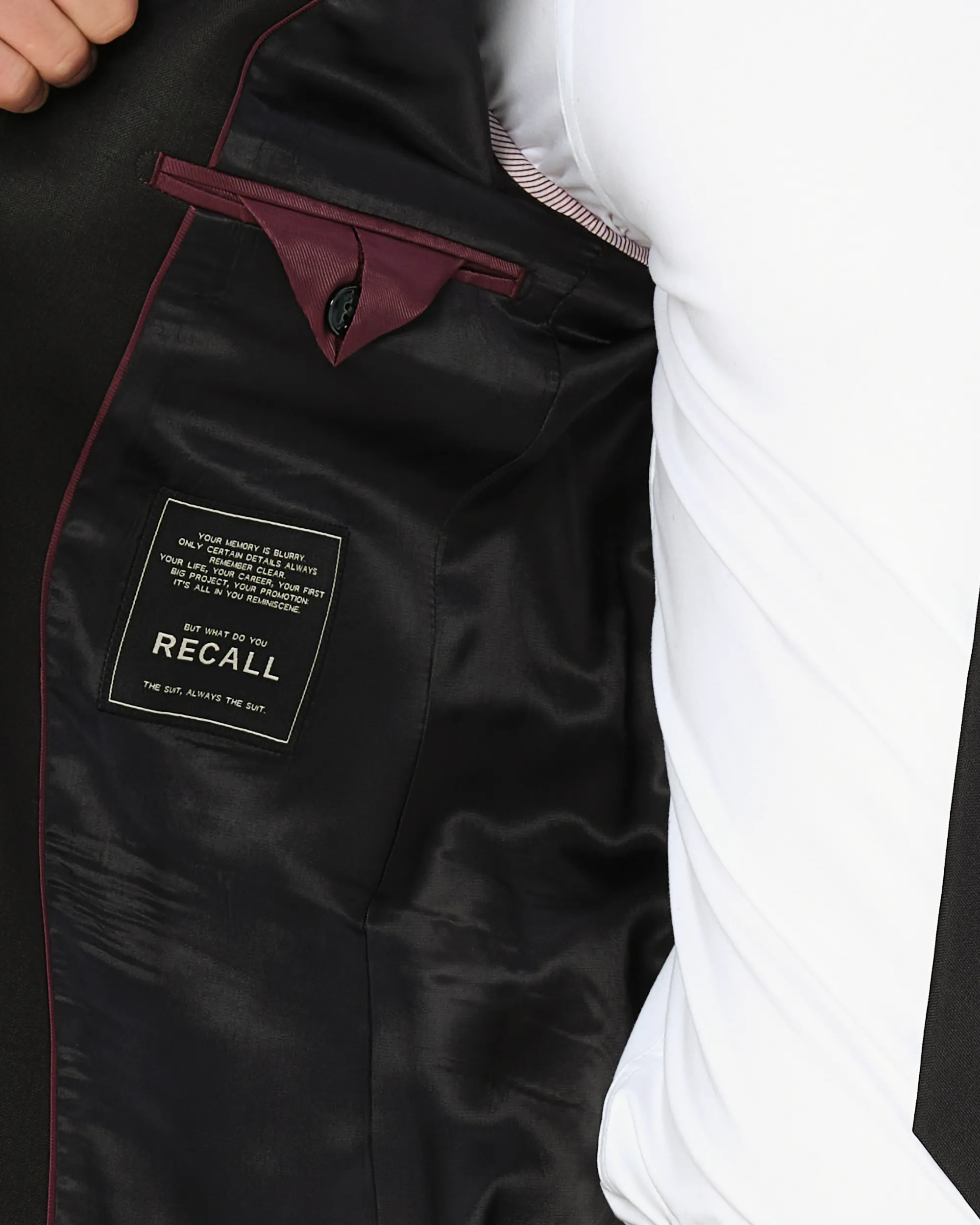 Recall Shaped Fit Pak Zwart 087269-001-102