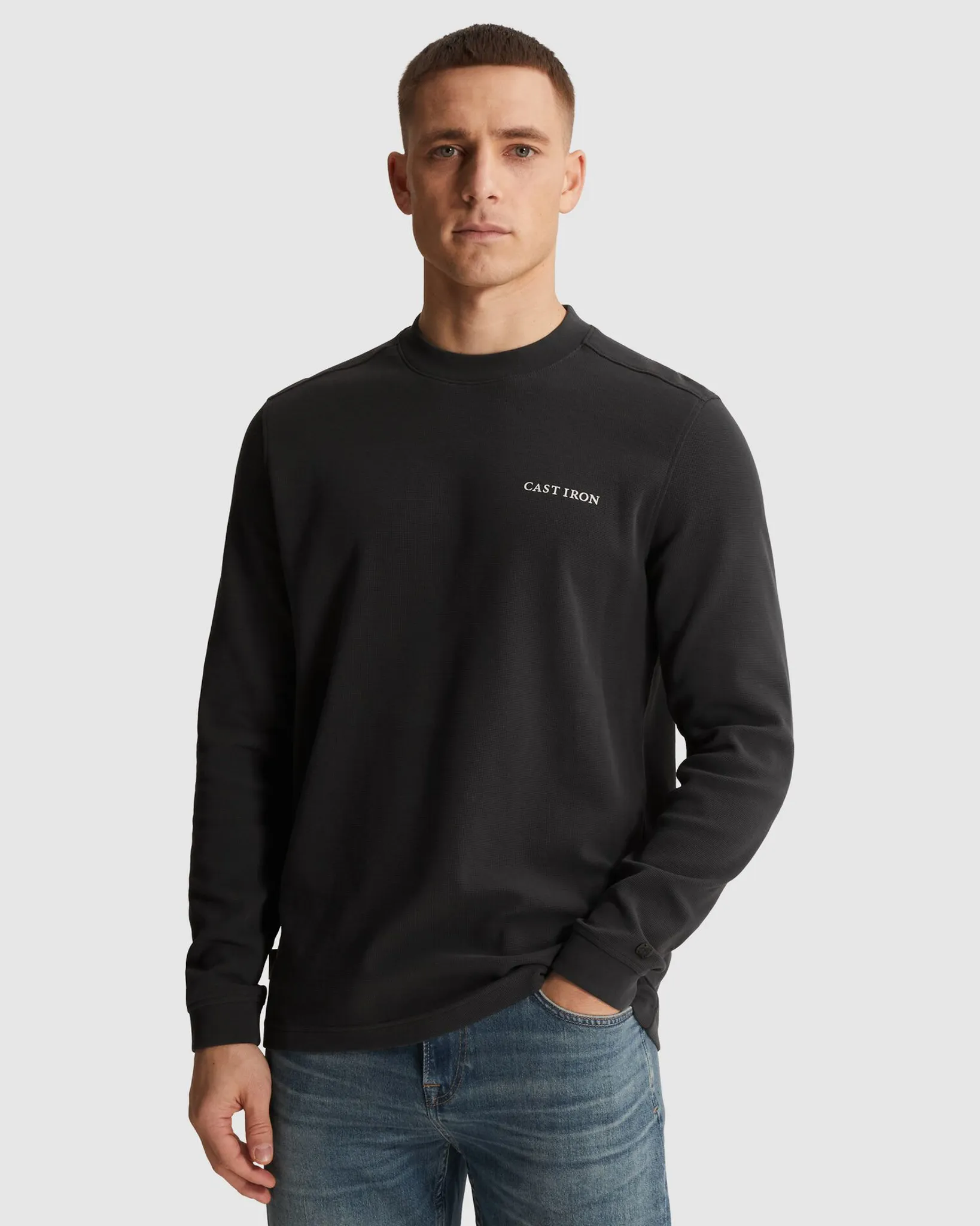 Cast Iron T-shirt Zwart 107296-001-L