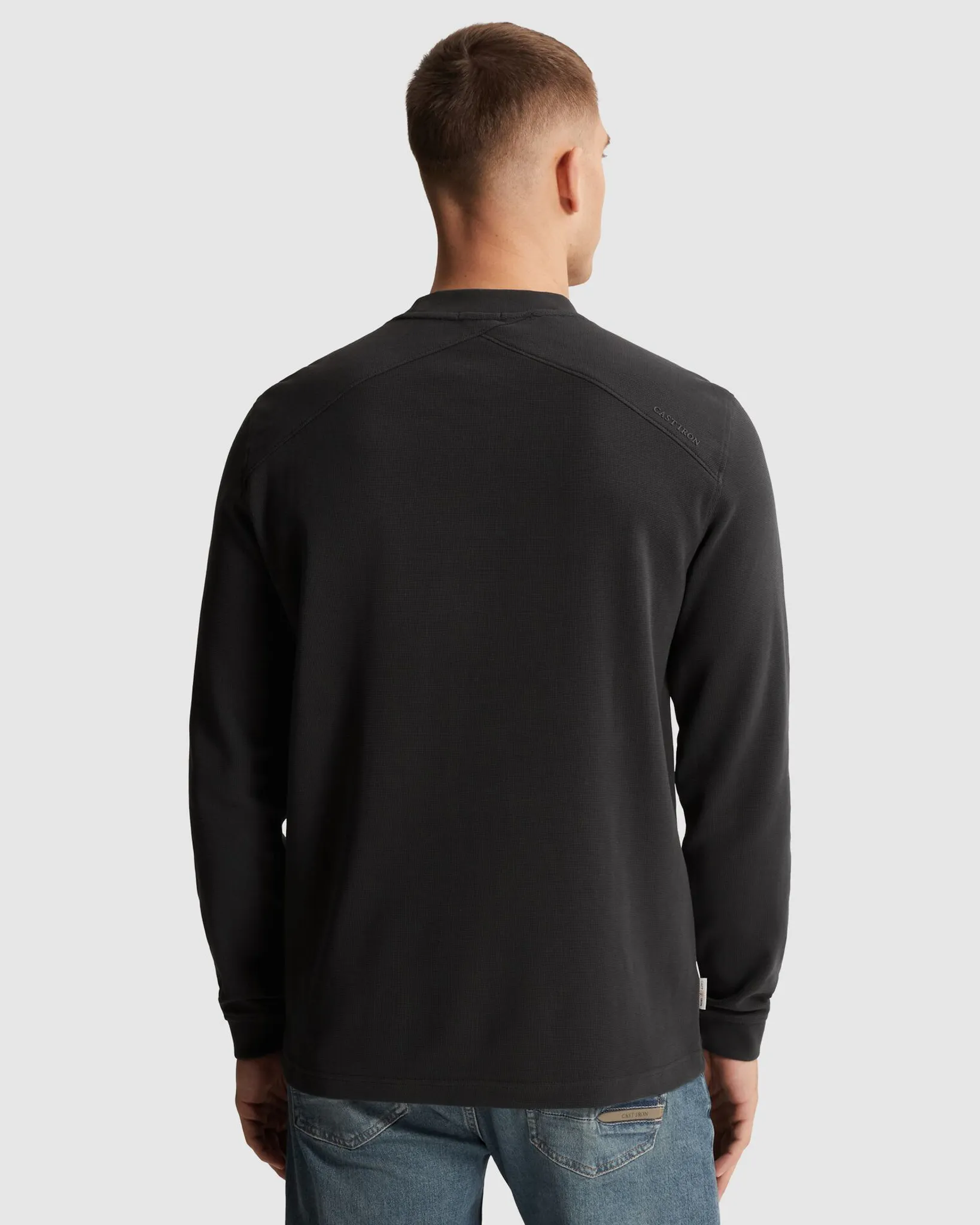 Cast Iron T-shirt Zwart 107296-001-L