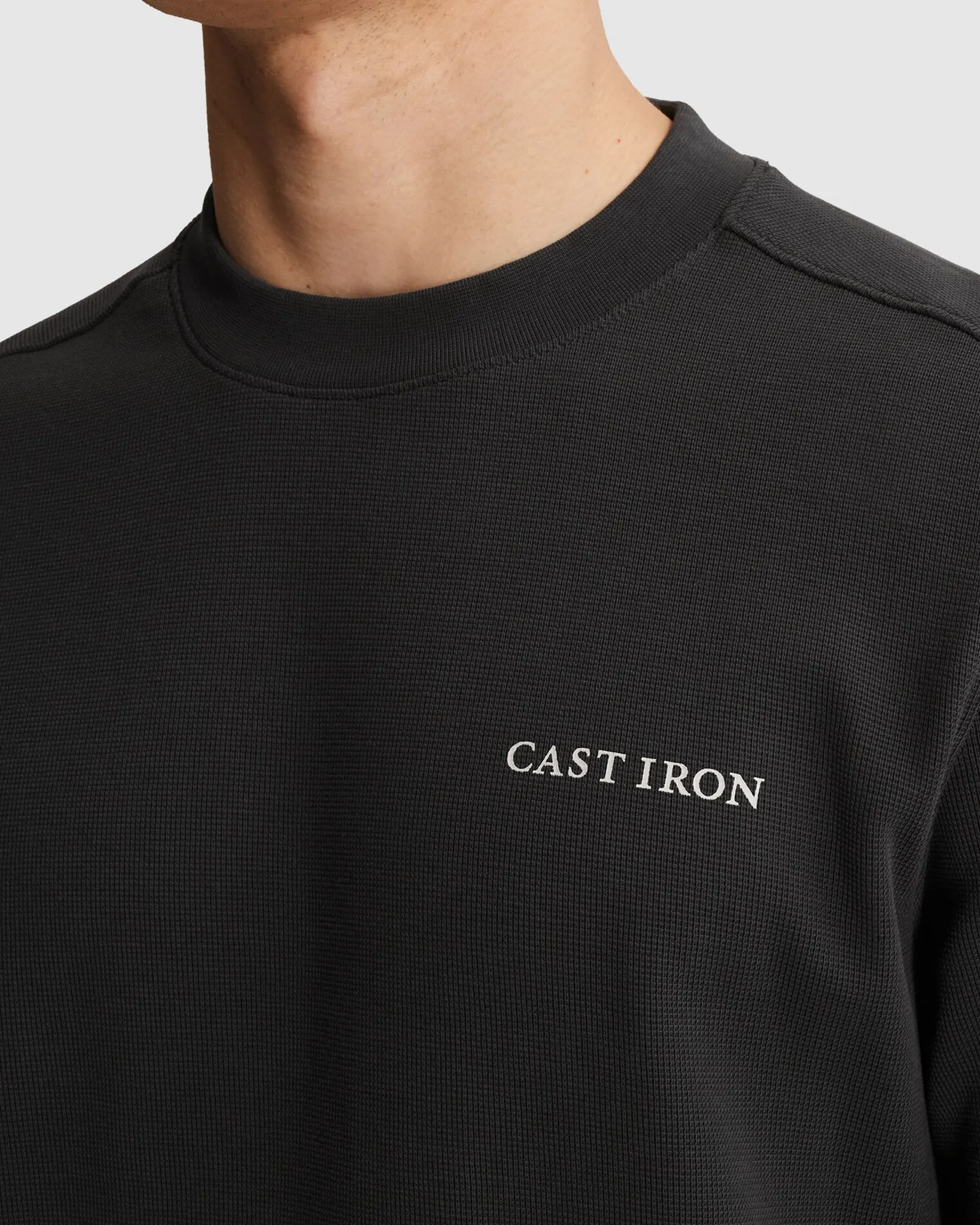 Cast Iron T-shirt Zwart 107296-001-L