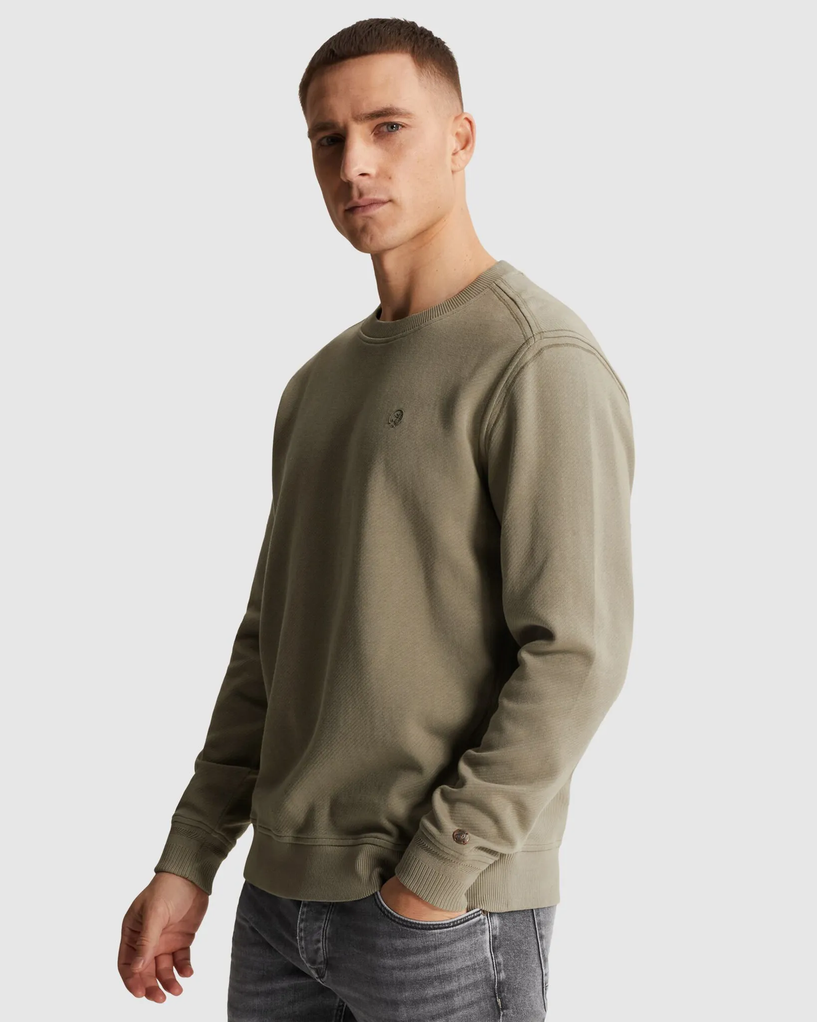 Cast Iron Sweatshirt Groen 107299-001-L