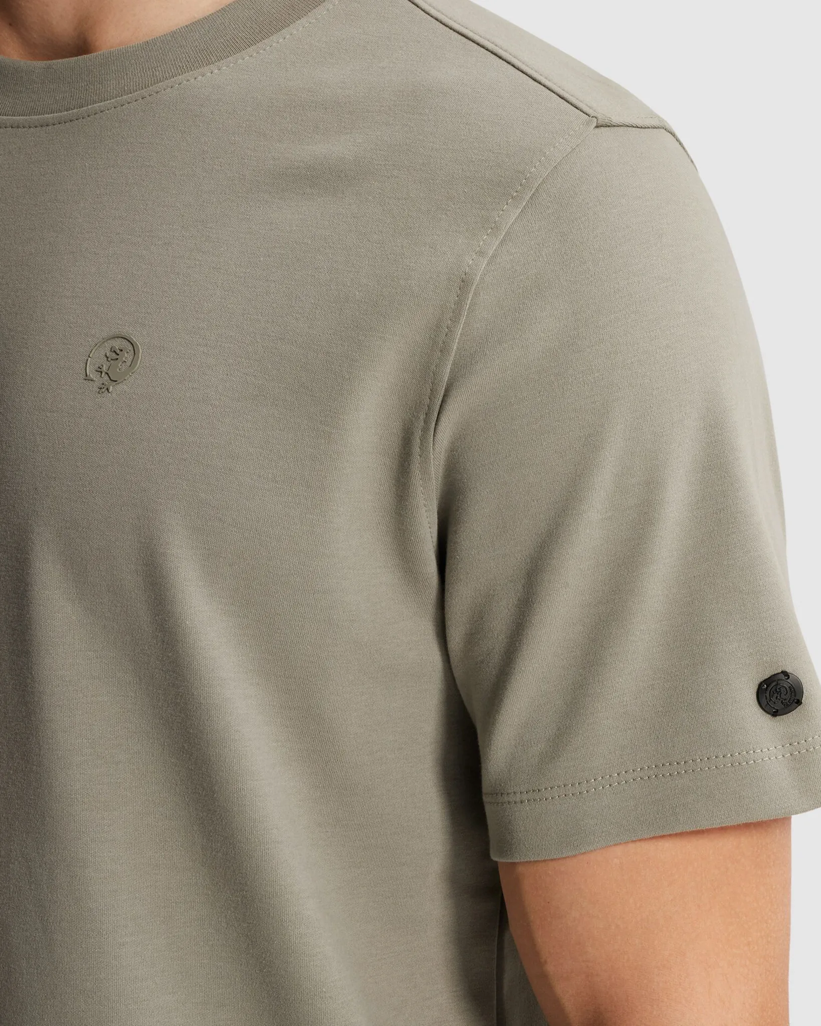 Cast Iron T-shirt  Groen 107310-001-L