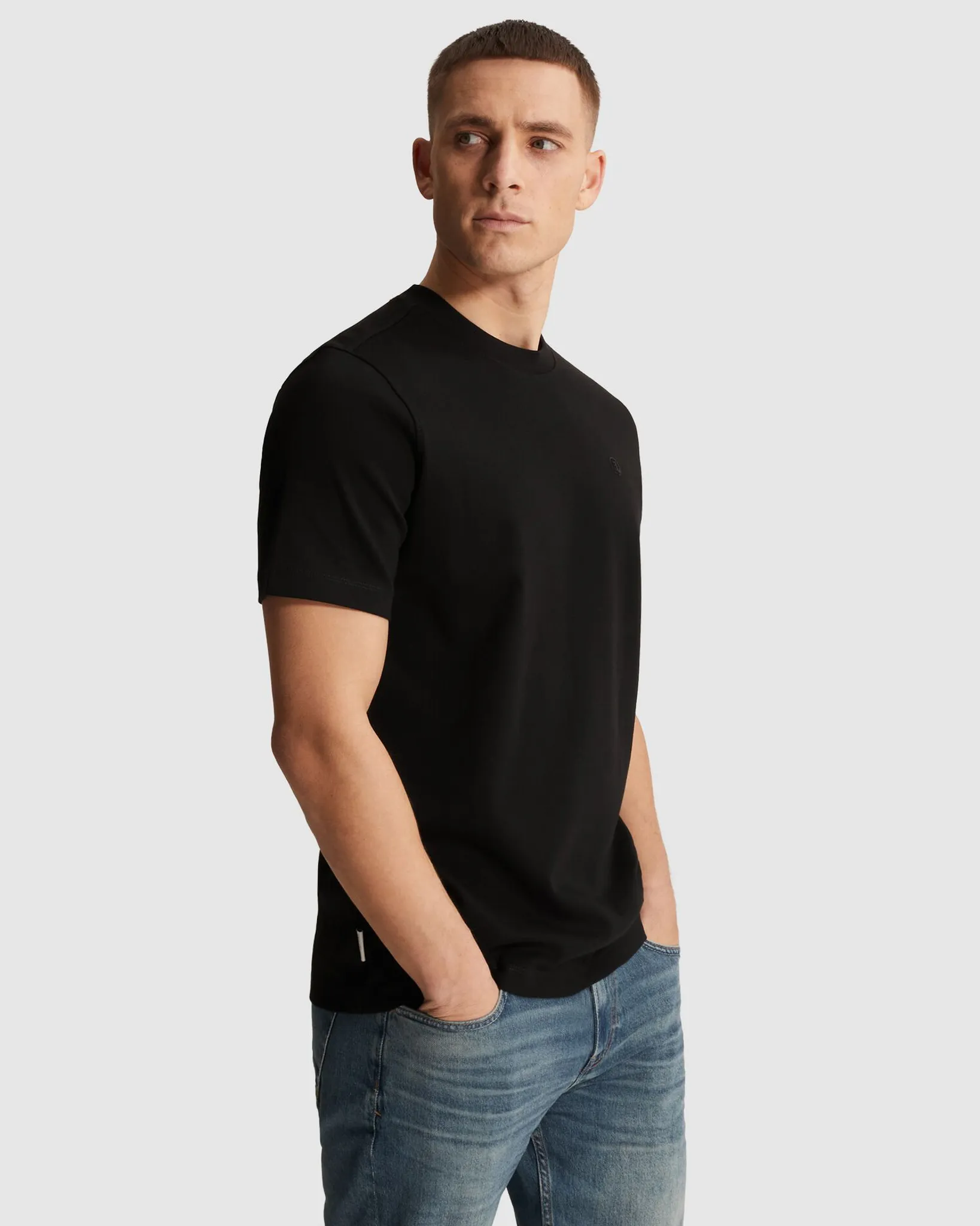 Cast Iron T-shirt  Zwart 107313-001-L