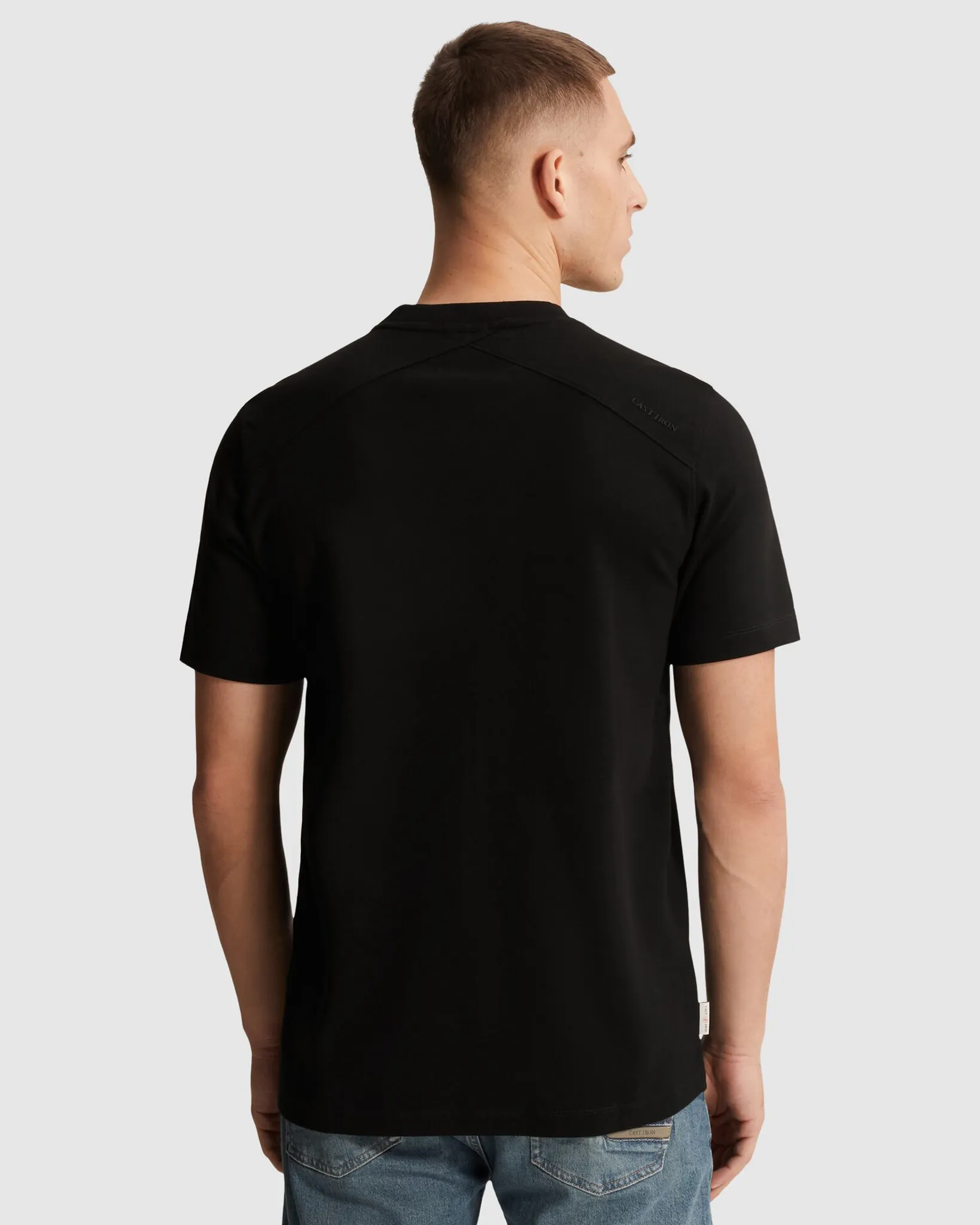 Cast Iron T-shirt  Zwart 107313-001-L