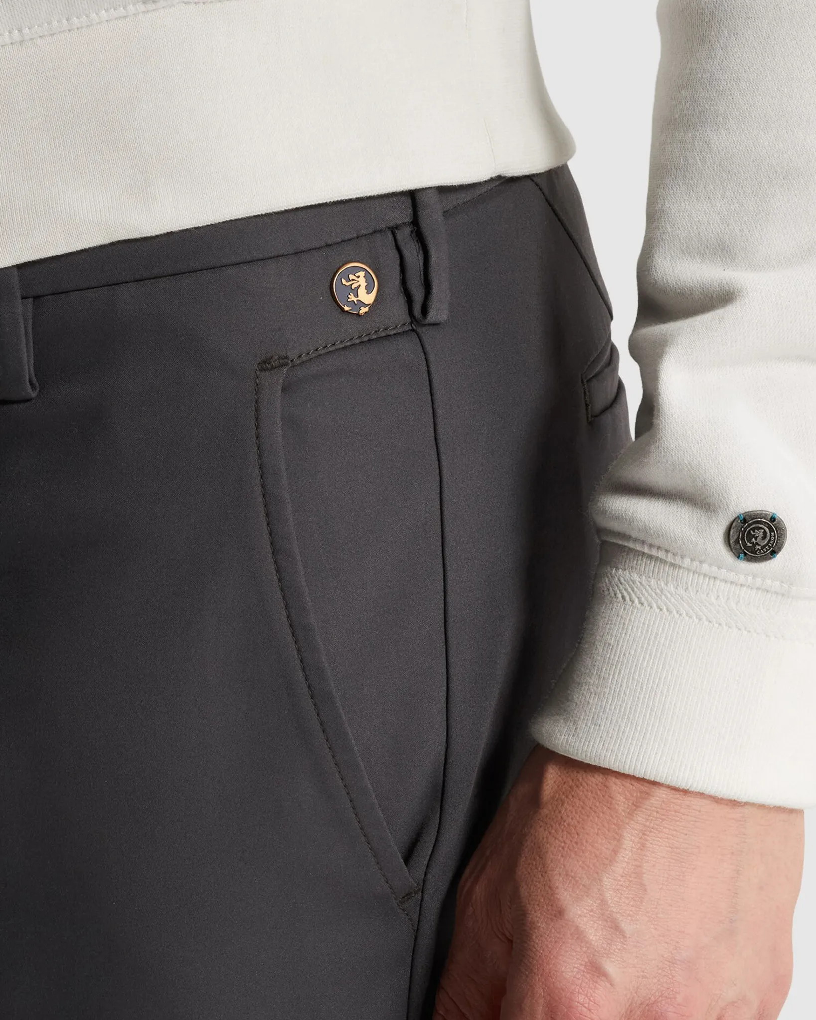 Cast Iron Cylas Chino Zwart 107325-001-29/30