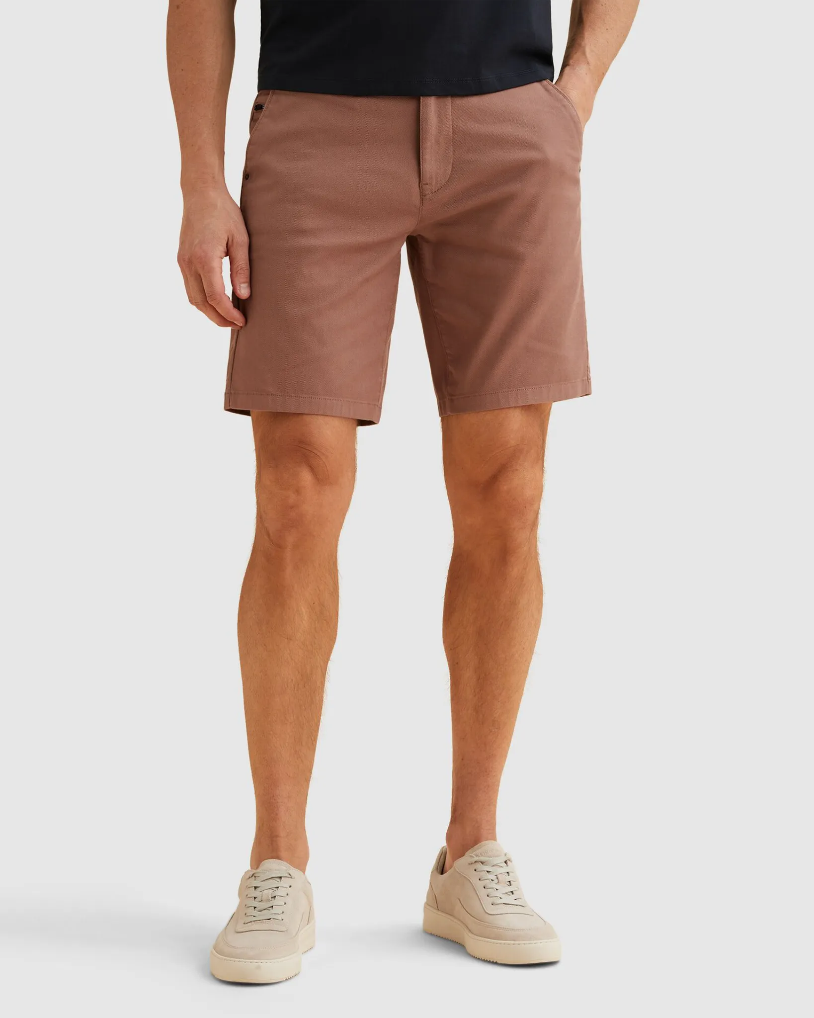 Vanguard V65 Short Rood 108595-001-38