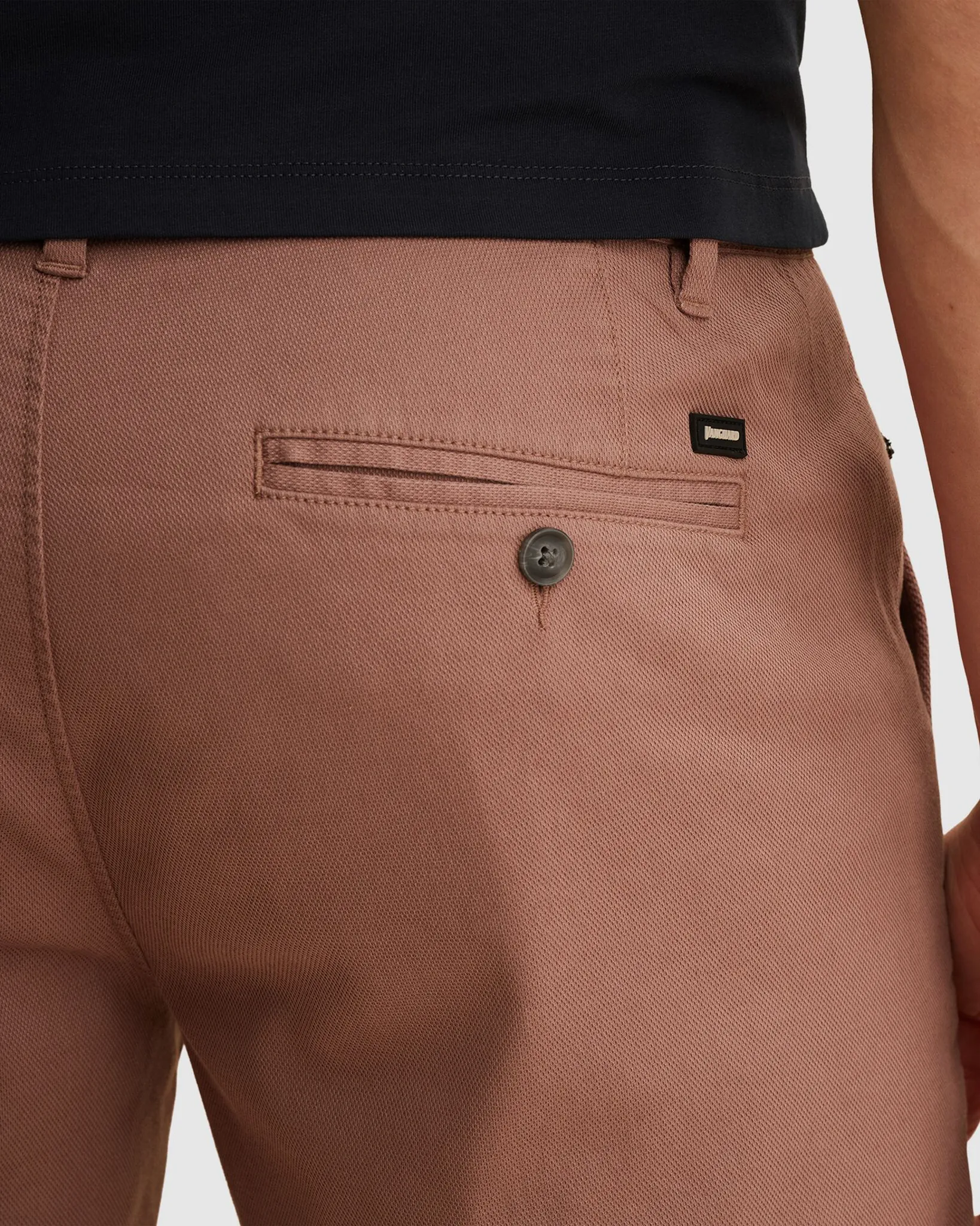 Vanguard V65 Short Rood 108595-001-38