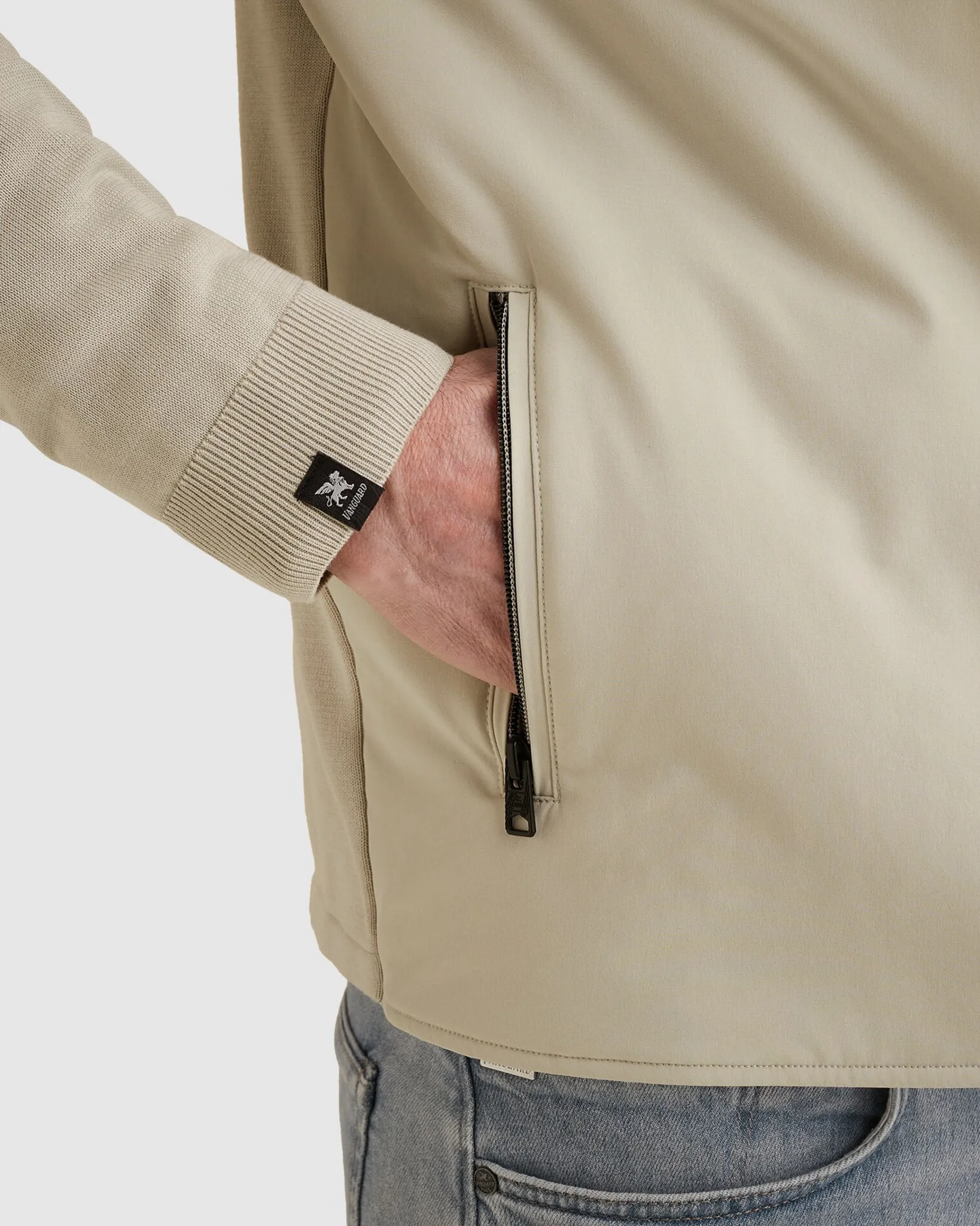 Vanguard Vest Wit 108989-001-L