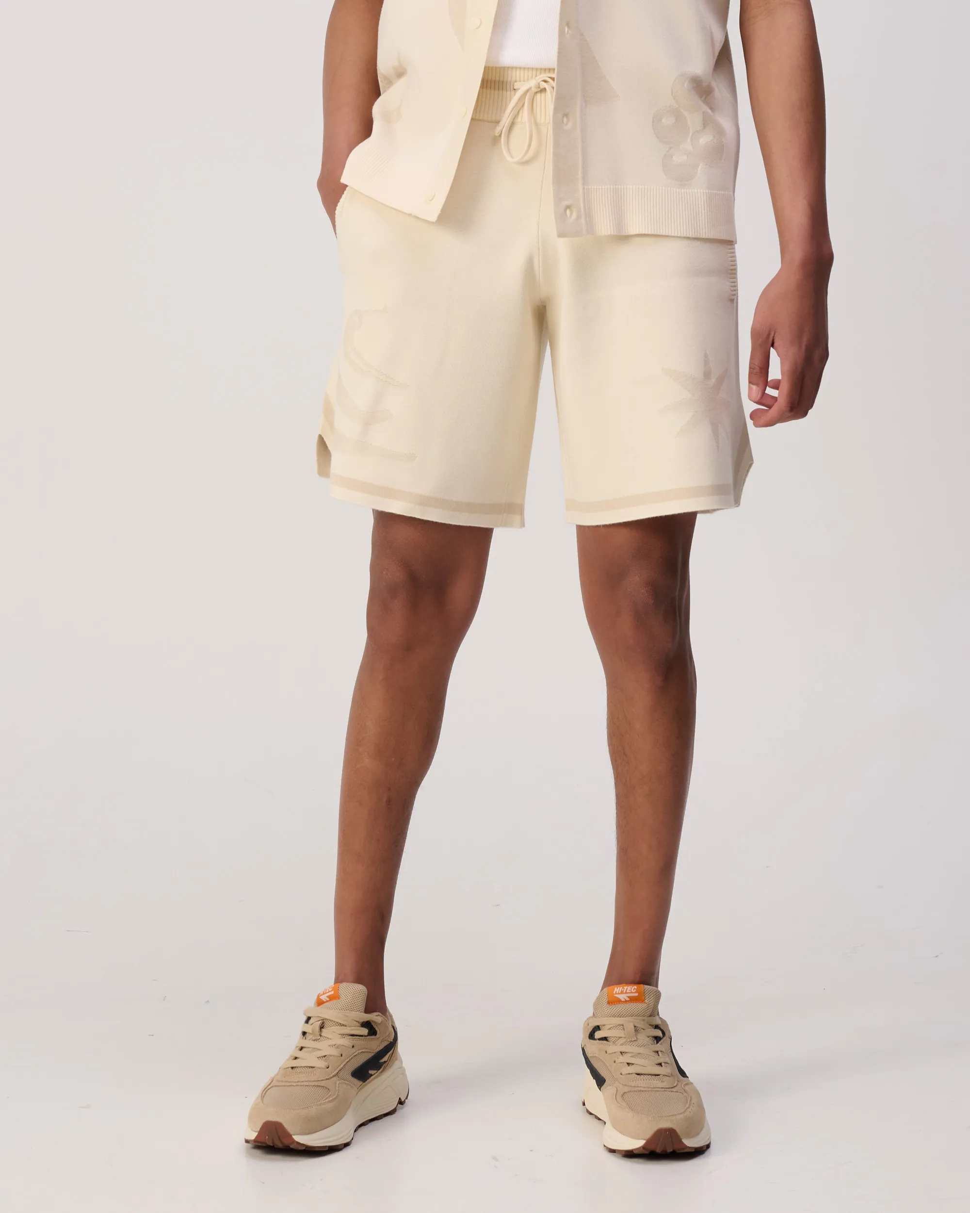 Filling Pieces Breaking Bread Short Off white 109559-001-L