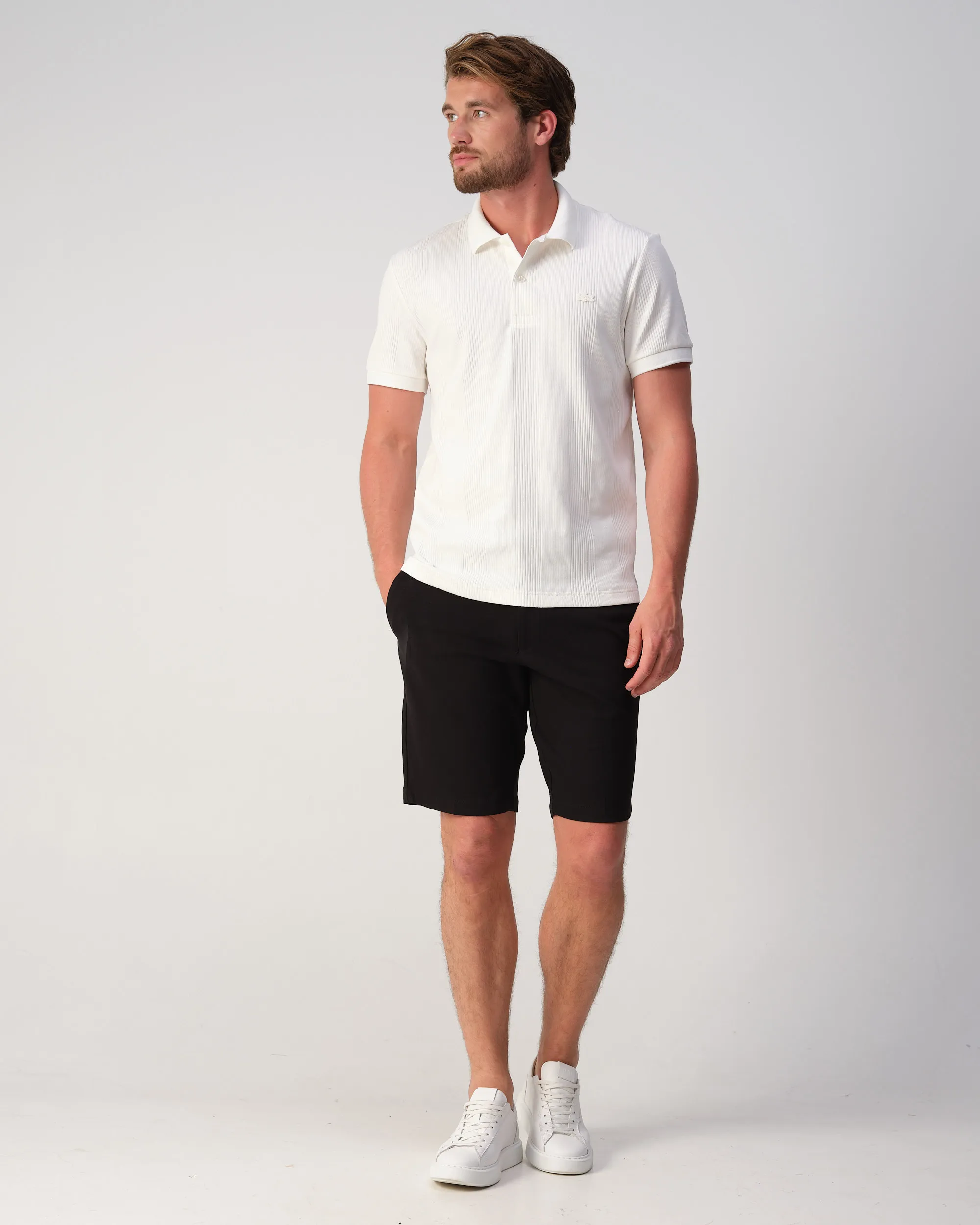 Boss Leisure Commuter Short Zwart 109681-001-48