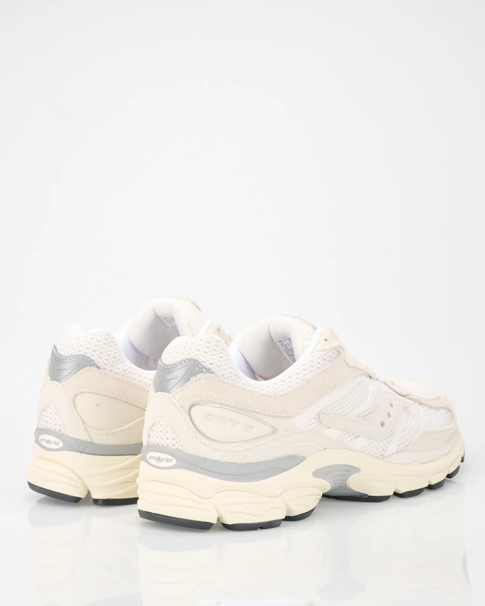 Saucony Progrid Omni 9 Sneakers Wit 110037-001-41