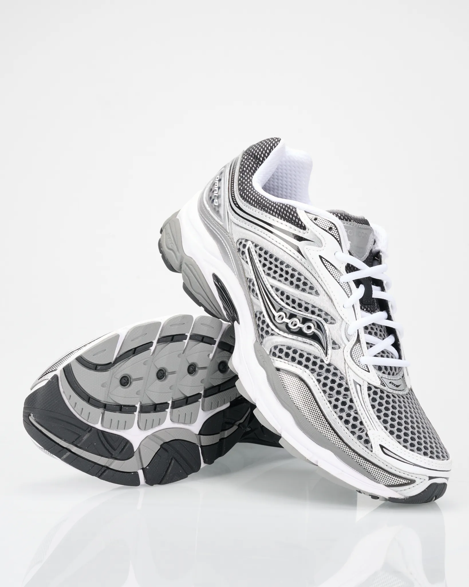 Saucony Progrid Omni 9 Sneakers Grijs 110046-001-41