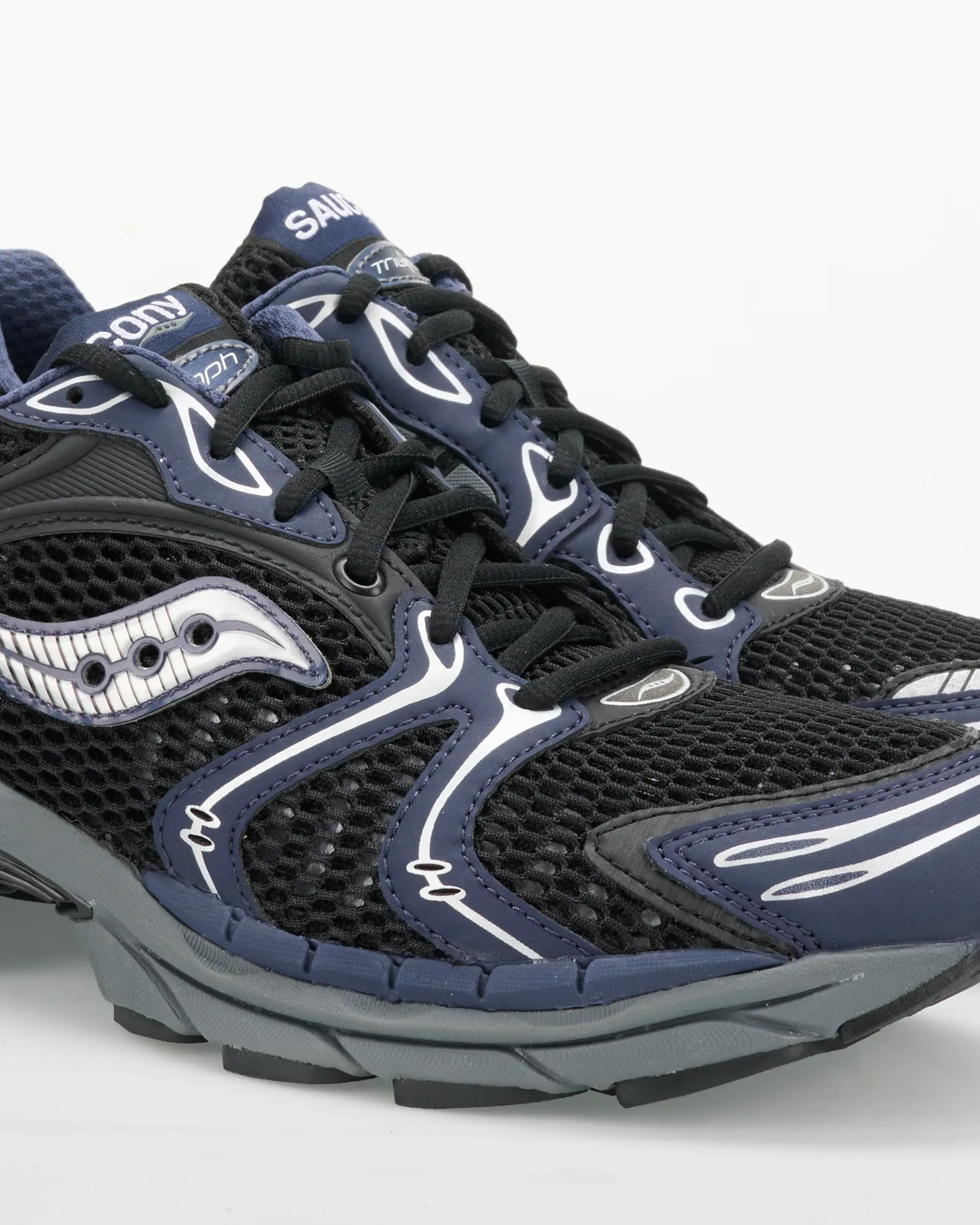 Saucony Progrid Triumph 4 Sneakers Zwart 110295-001-42