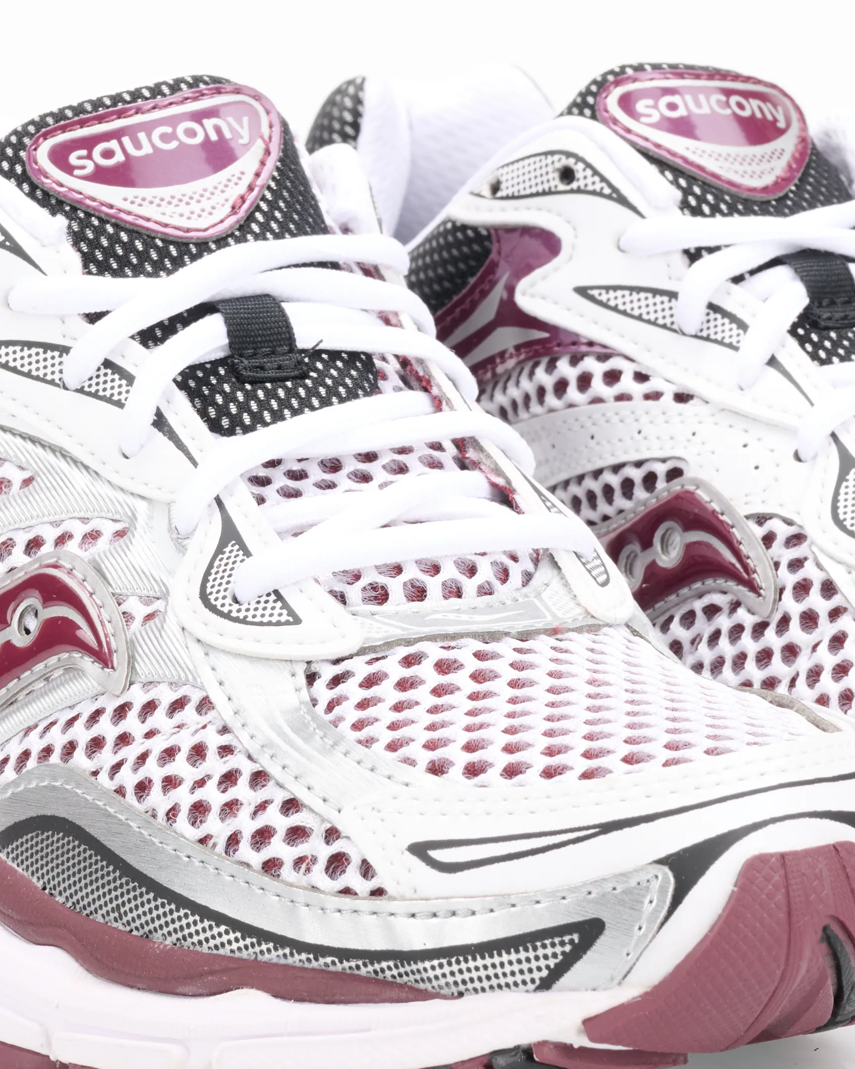 Saucony Progrid Omni 9 Sneakers Bordeaux uni 110300-001-41