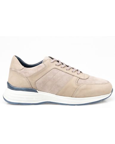Zo onderhoud je jouw suède schoenen - Only for Men Blog - Only for Men