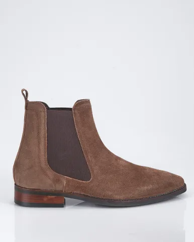 Recall Classic Boots